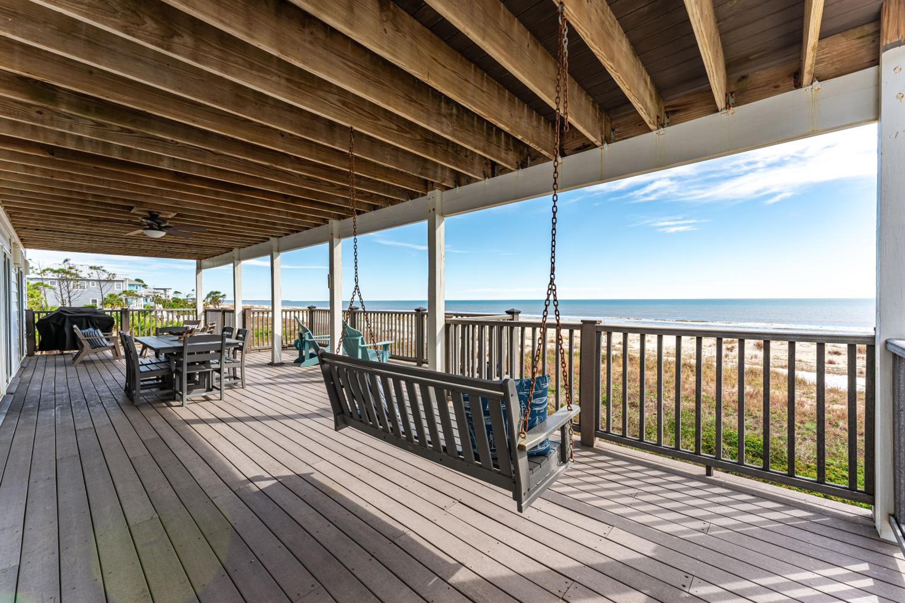 Four-Bedroom Vacation Home photo 2