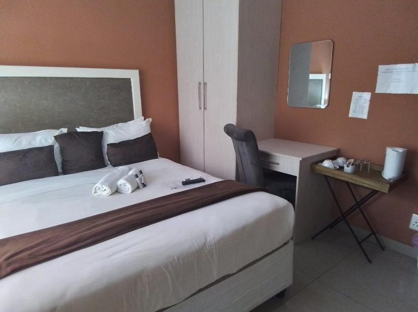 Double Room - Photo 1