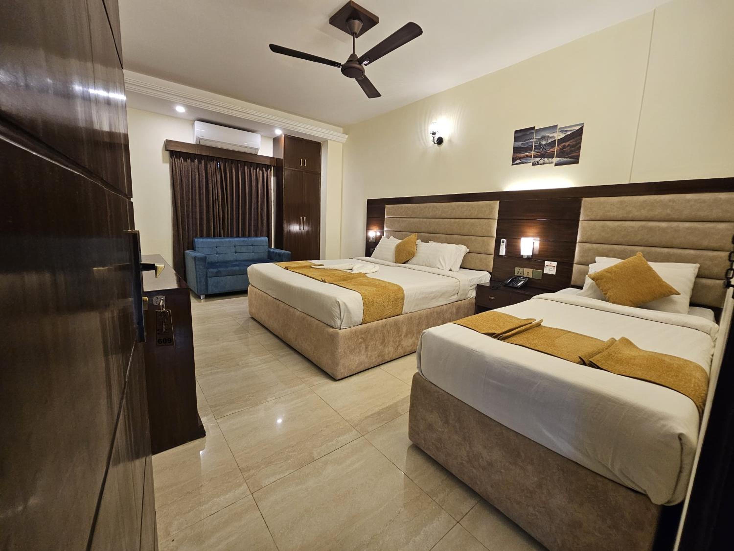 Deluxe Triple Room photo 1