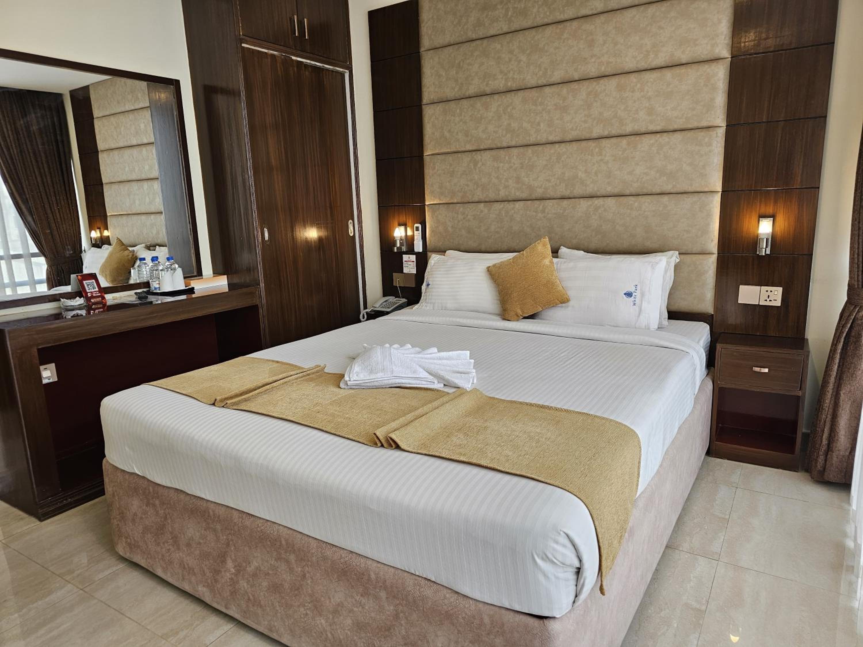 Deluxe Queen Room photo 1