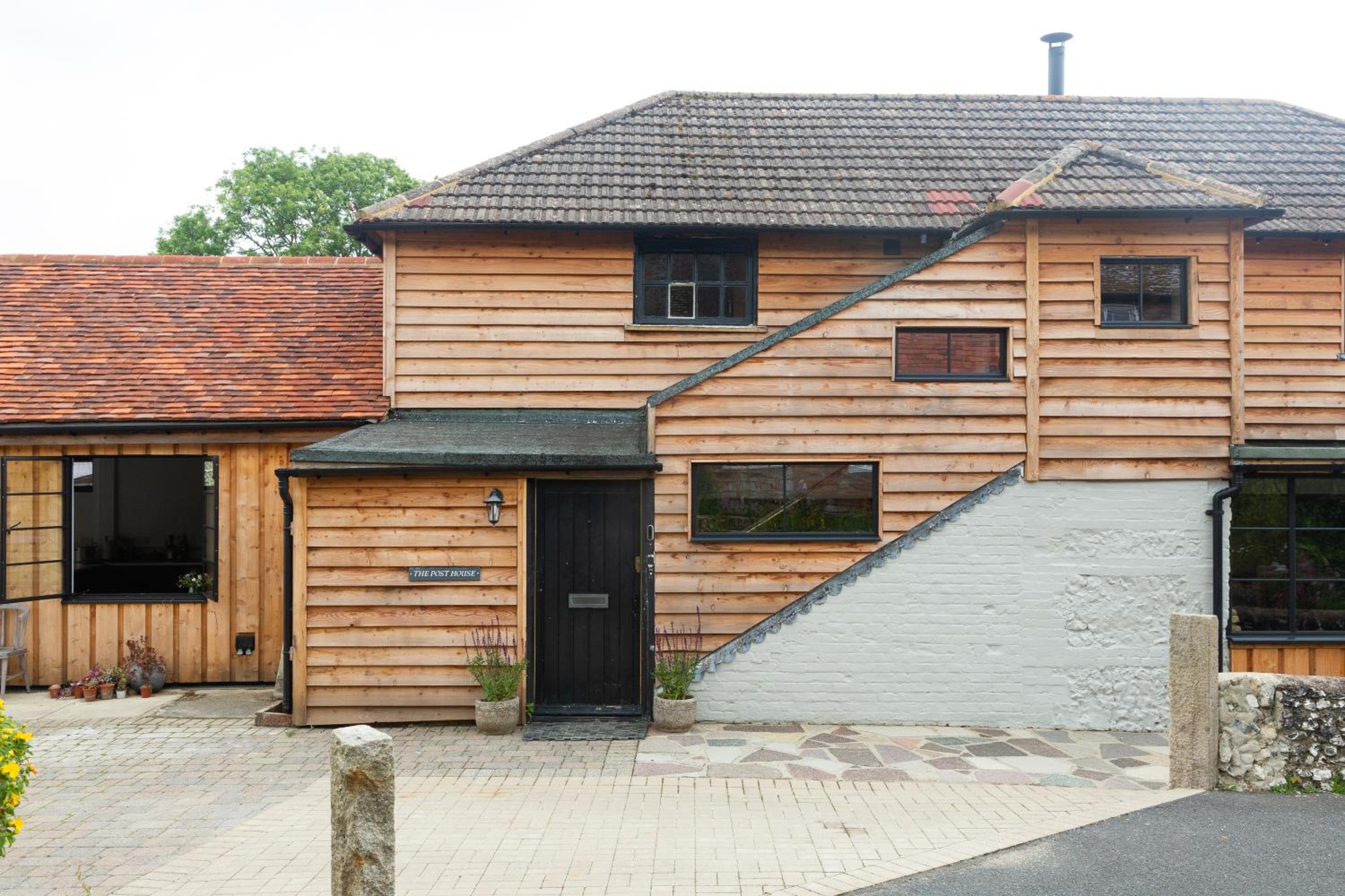 Four-Bedroom House photo 3