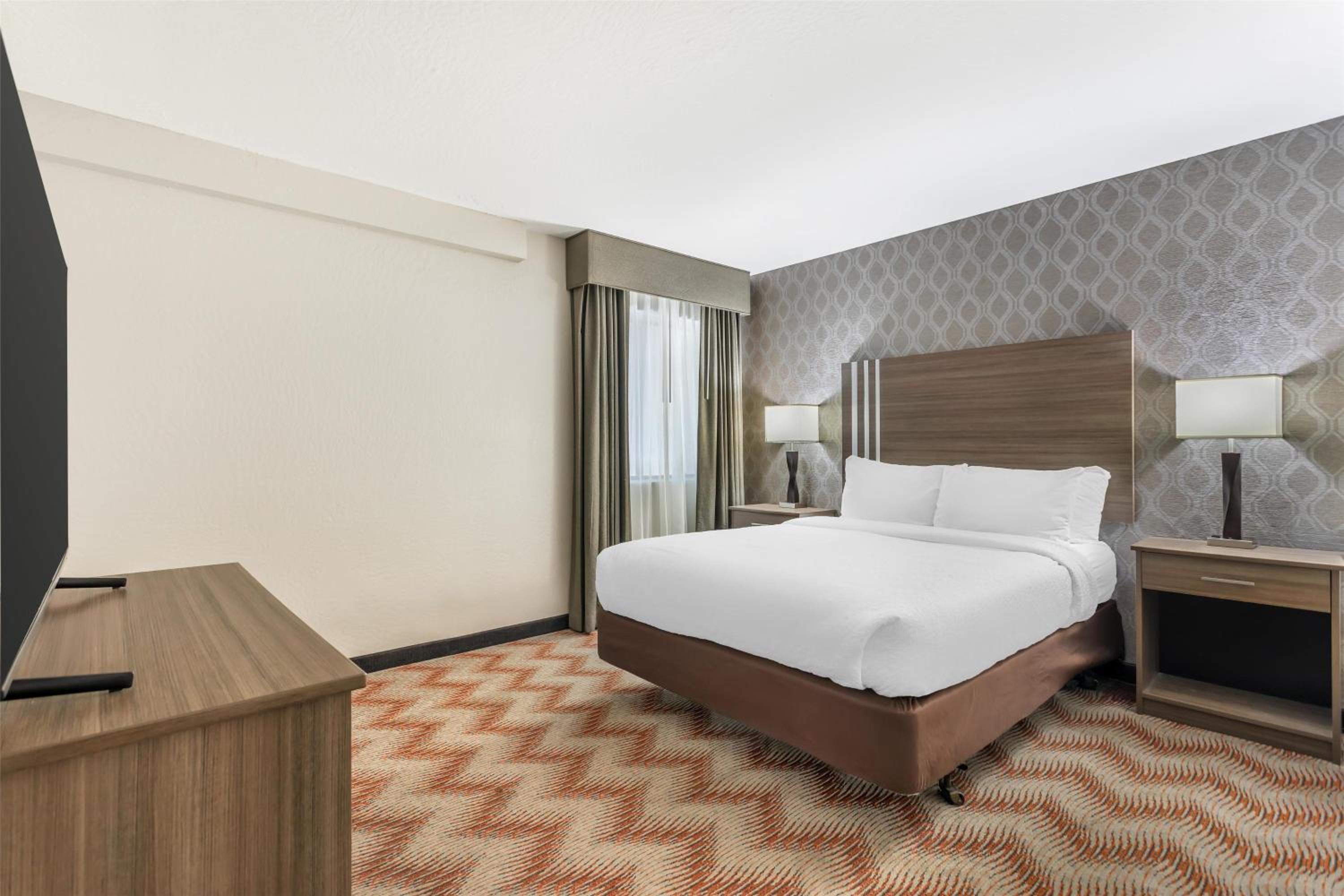 Two-Bedroom Suite with One King Bed and One Queen Bed - Pet Friendly/Non-Smoking
