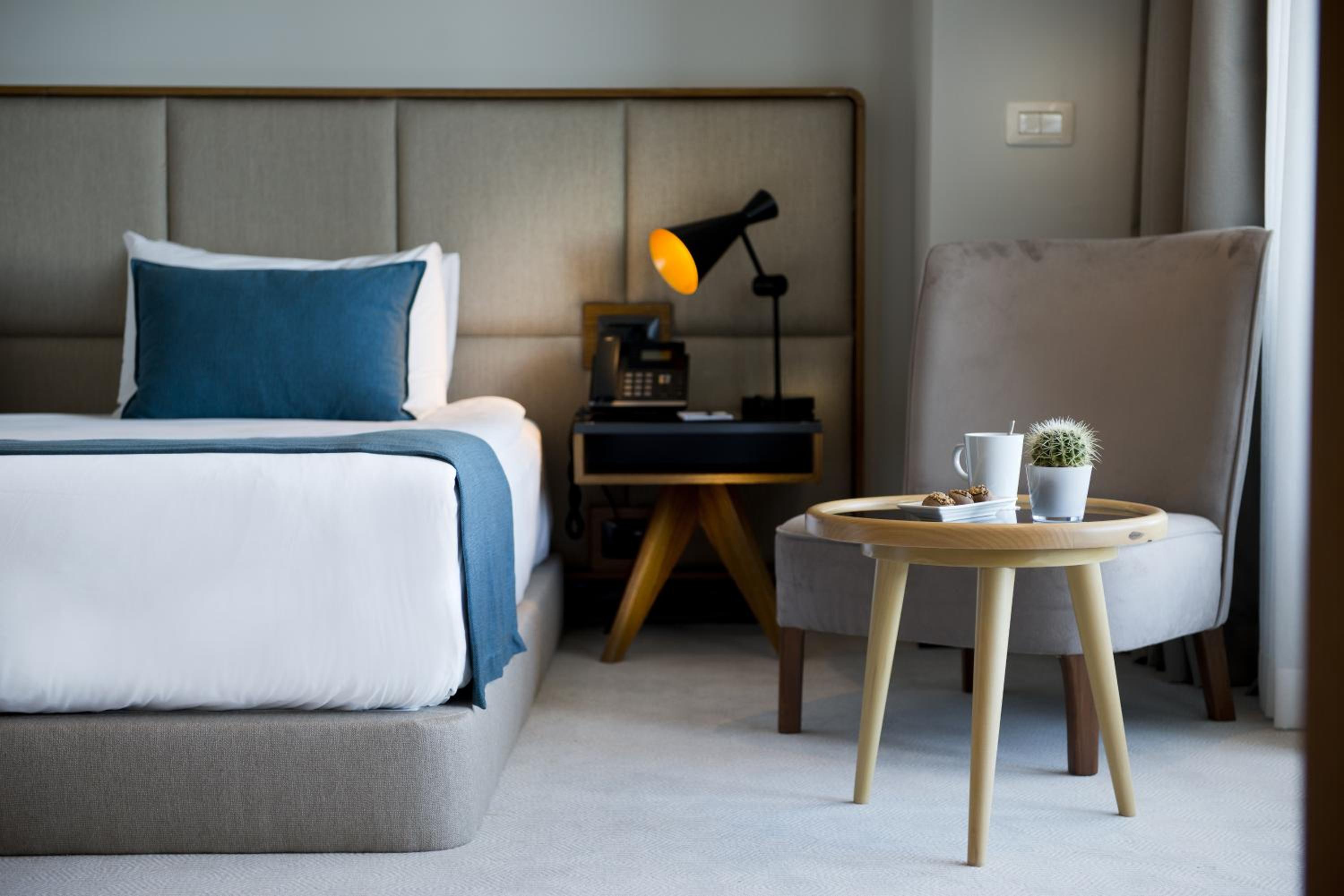 Deluxe Room with City View - Photo 2