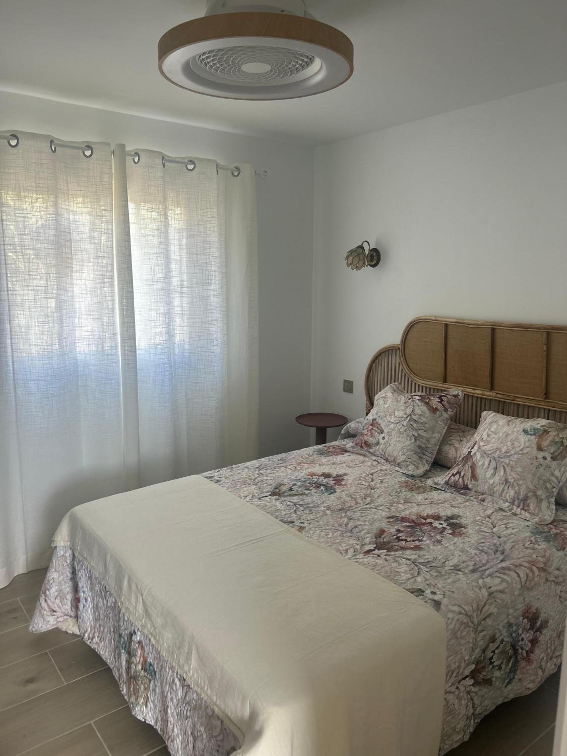 Villa de Tres Habitaciones