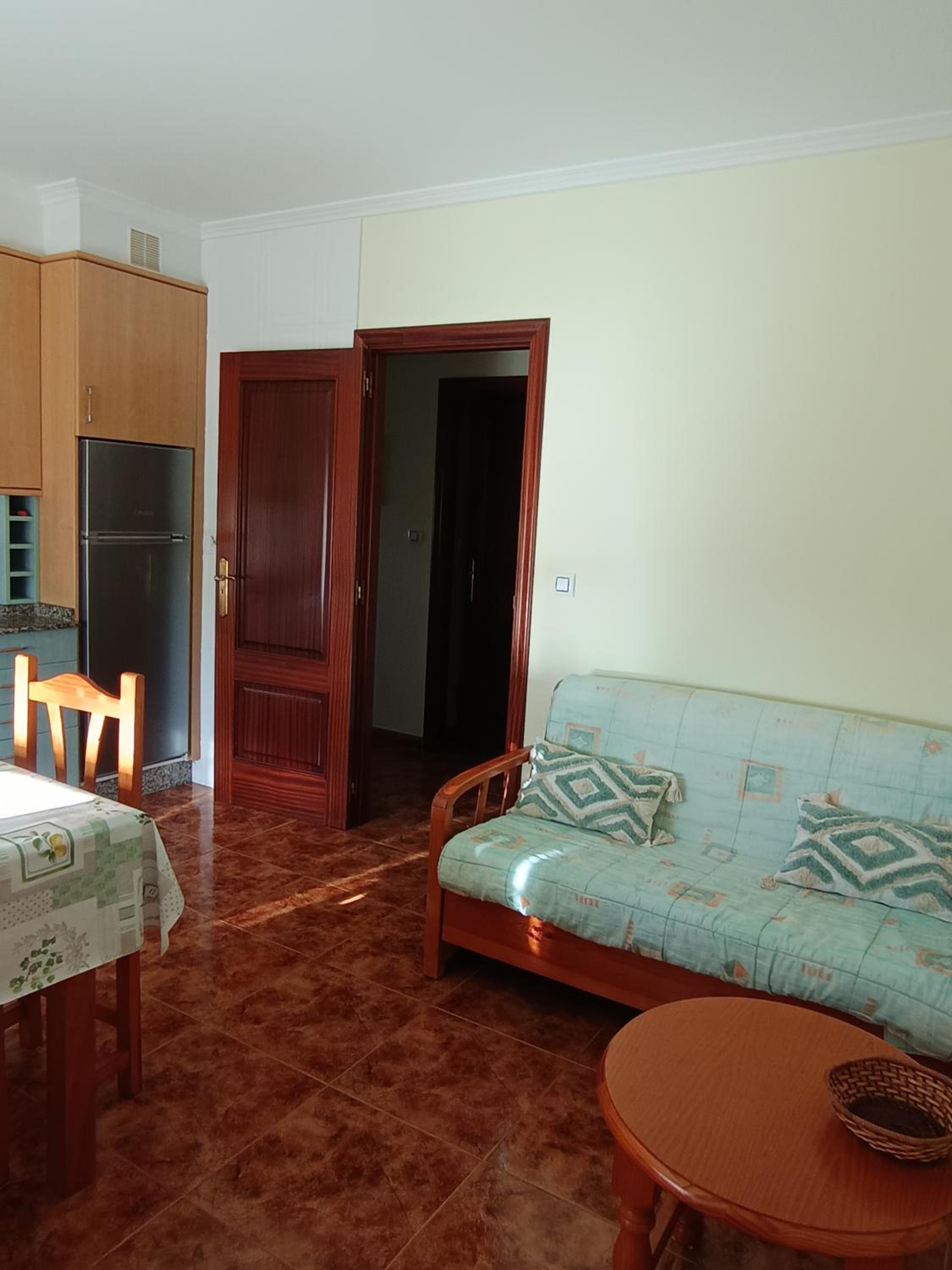 Apartamento de Dos Habitaciones con Terraza