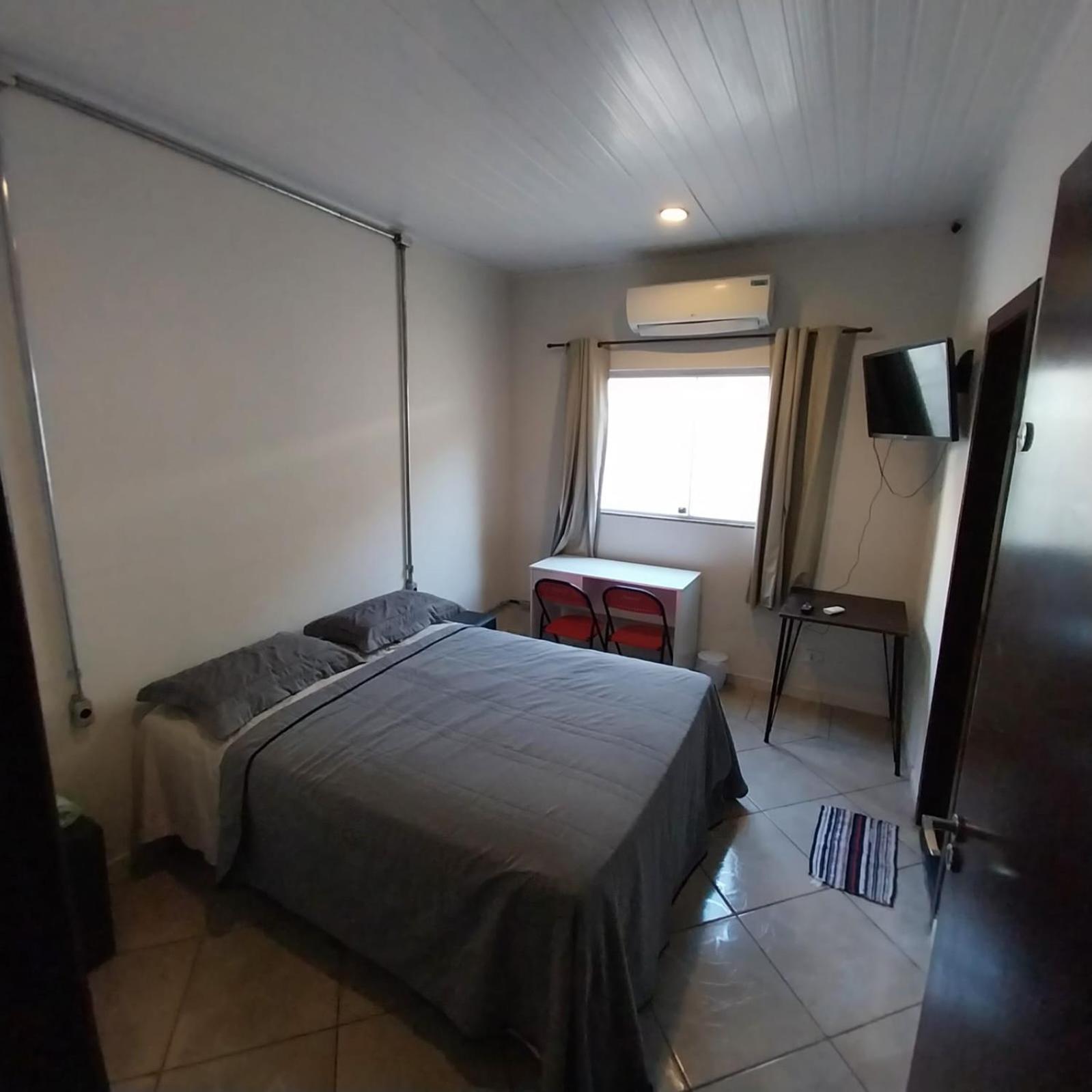 Suite - Photo 1