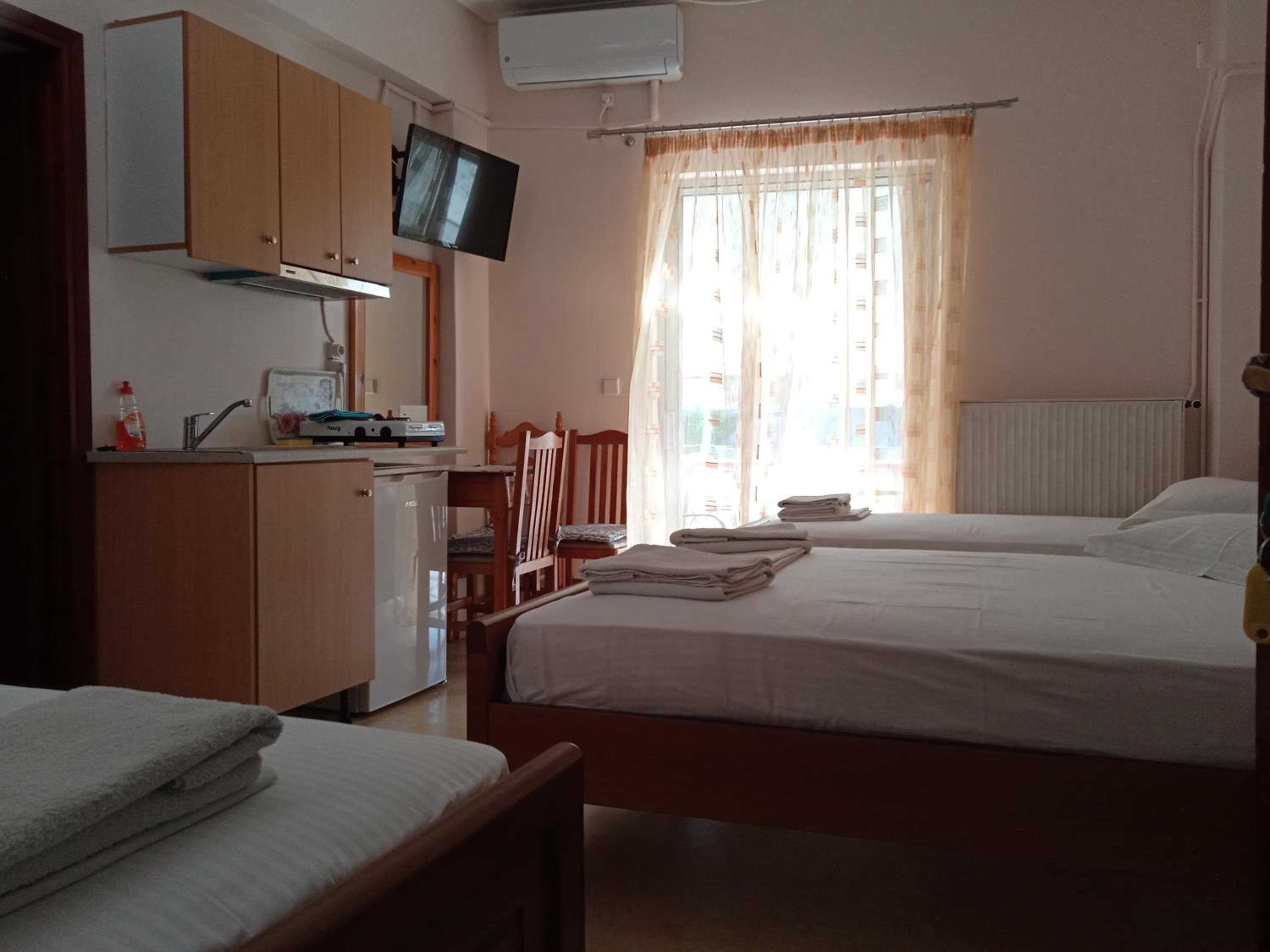 Deluxe Quadruple Room photo 2