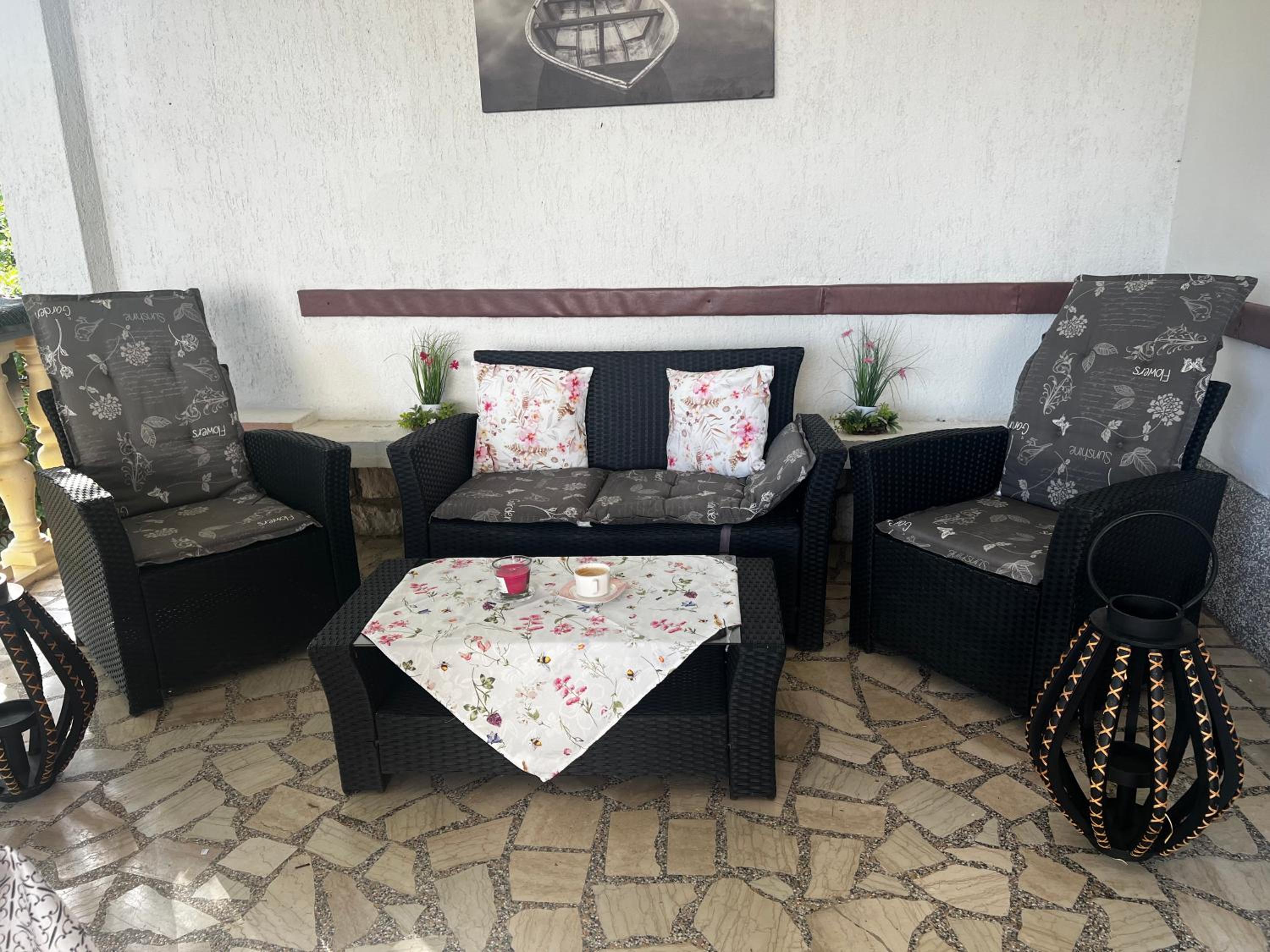 King Room with Garden View - Photo 5