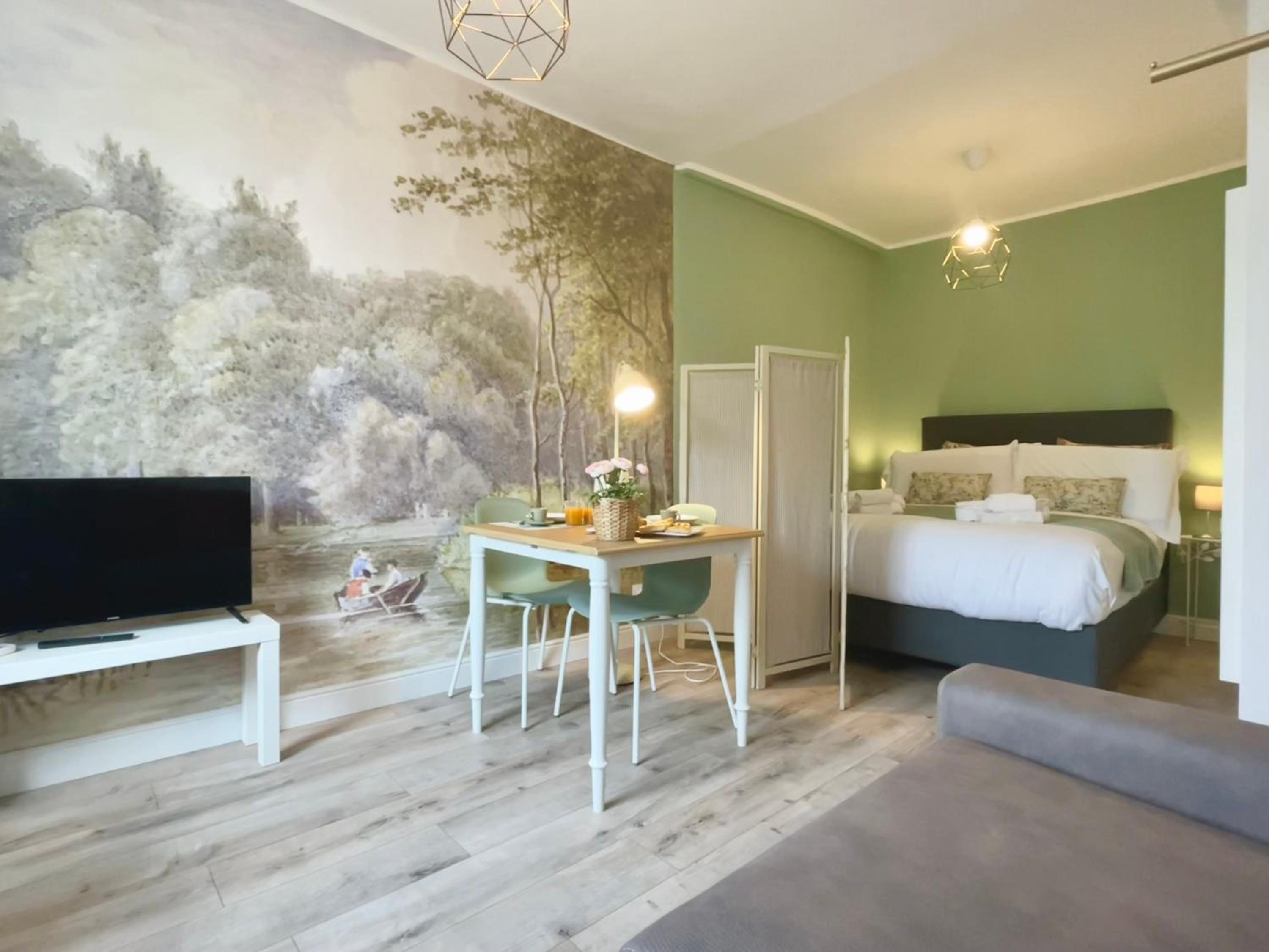 One-Bedroom Apartment