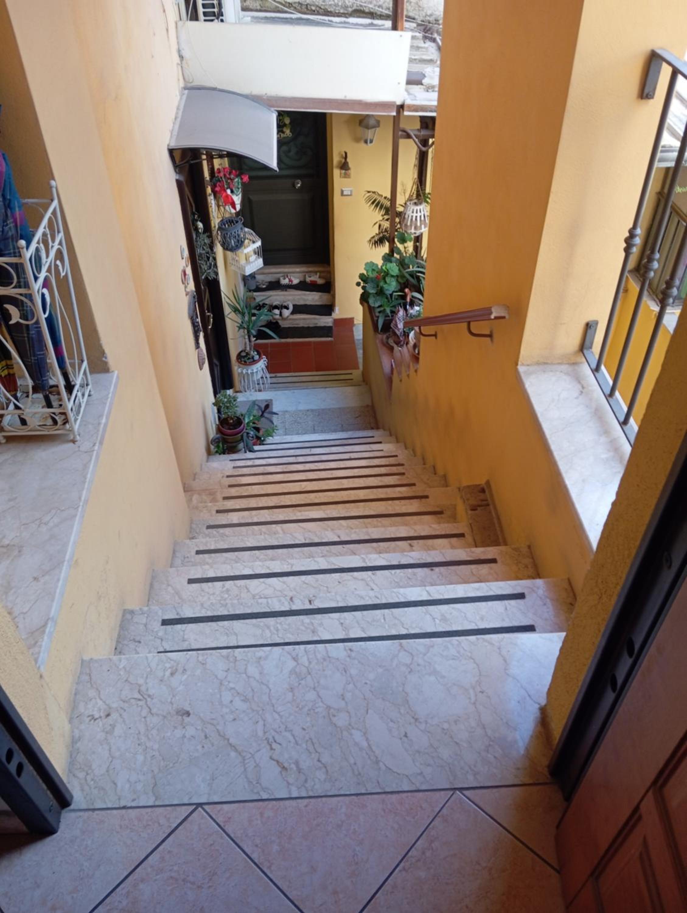 Apartment - Photo 2