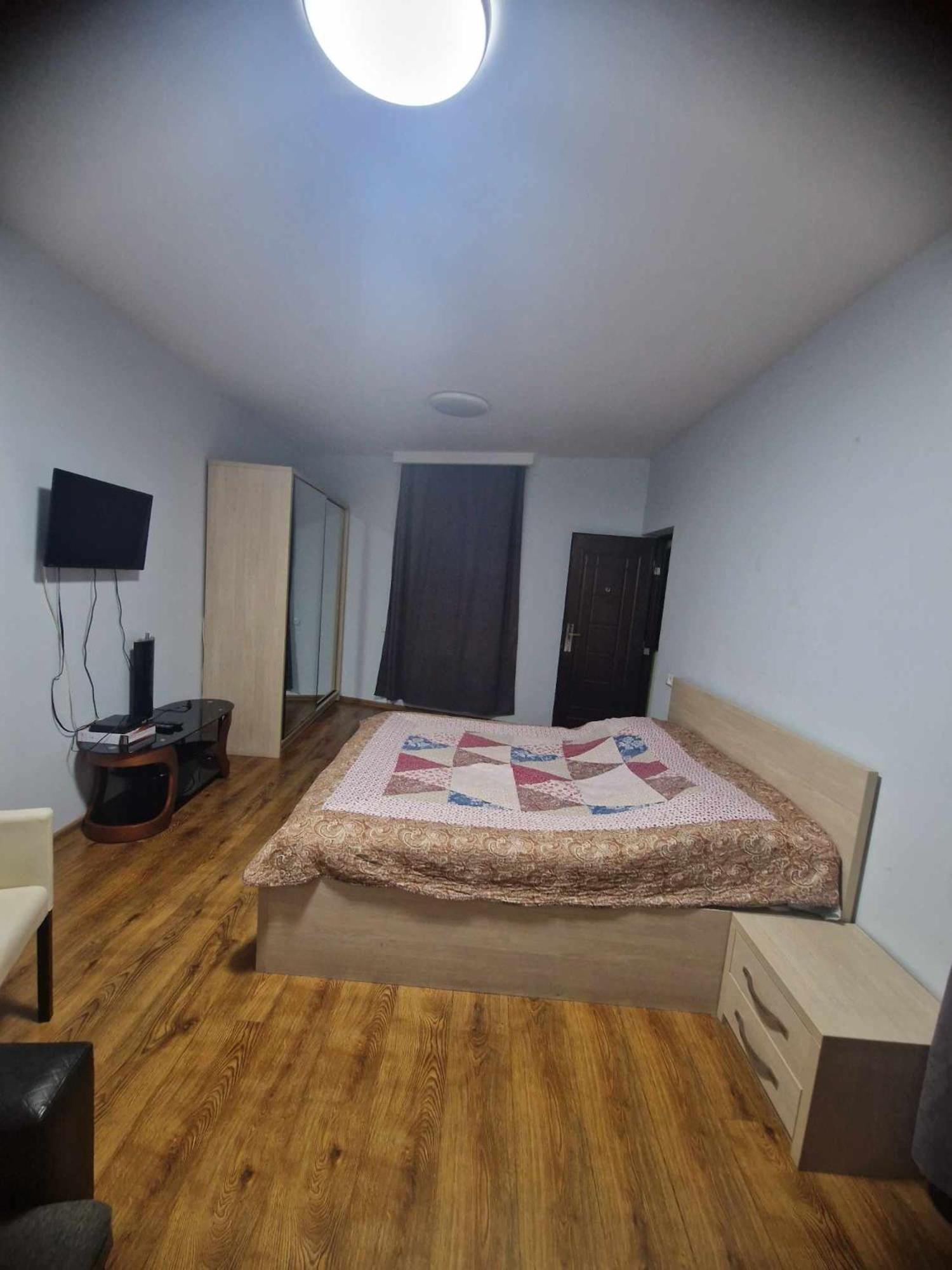 One-Bedroom Apartment photo 1