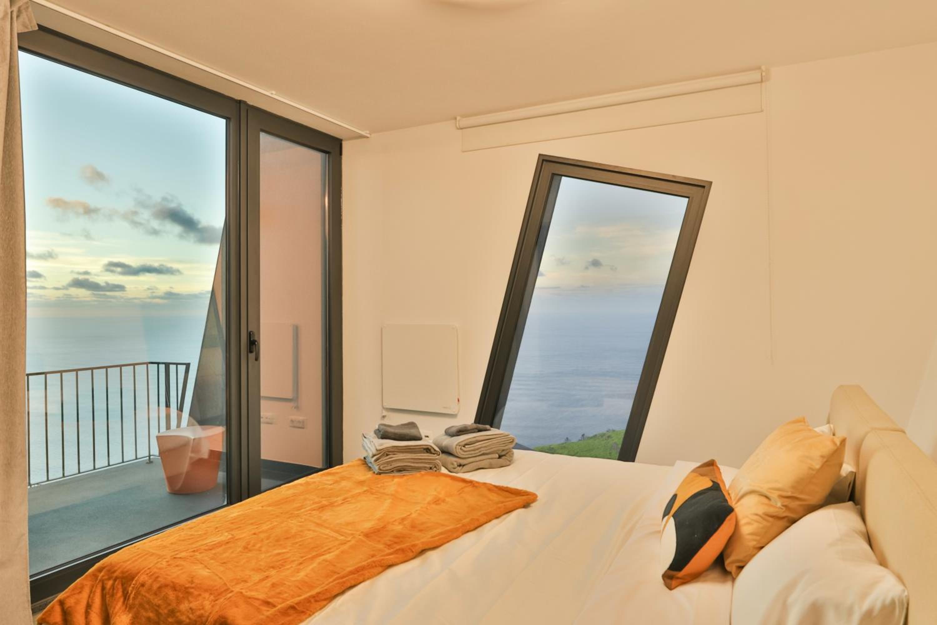 Three-Bedroom Villa photo 2