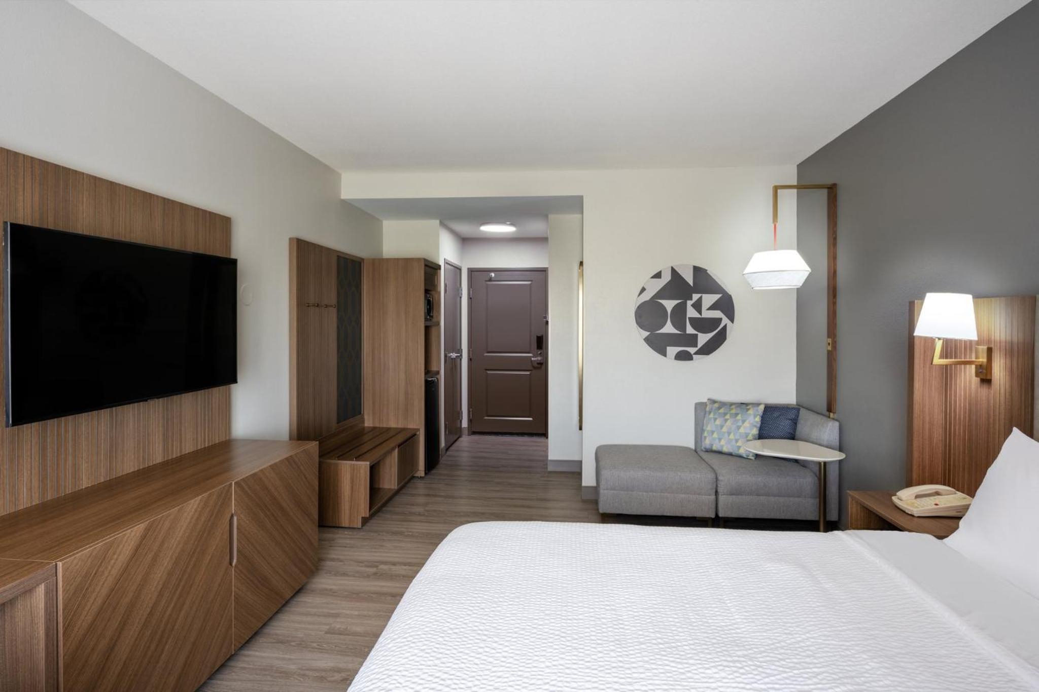 Standard King Room - Photo 1