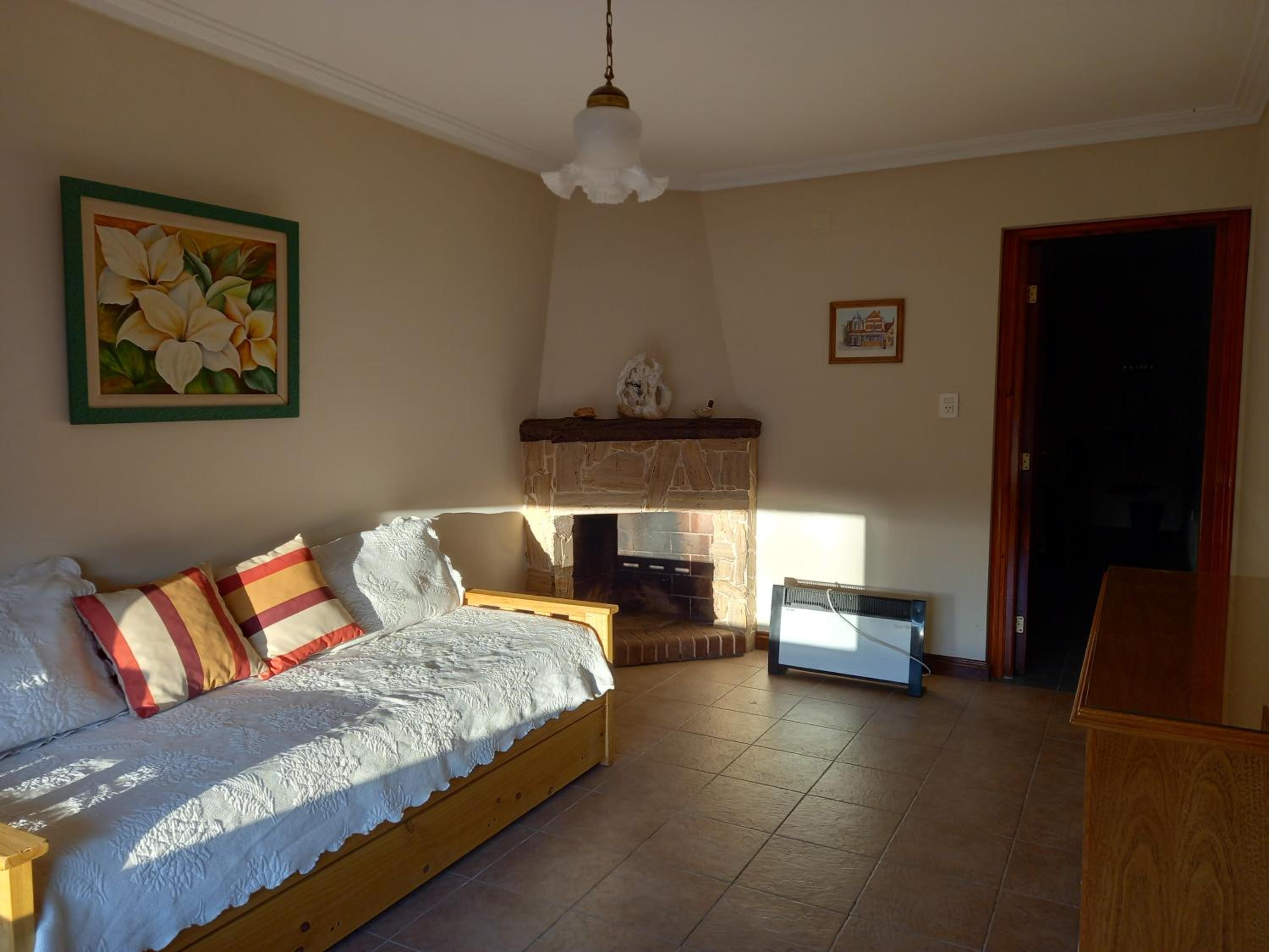 One-Bedroom House photo 1