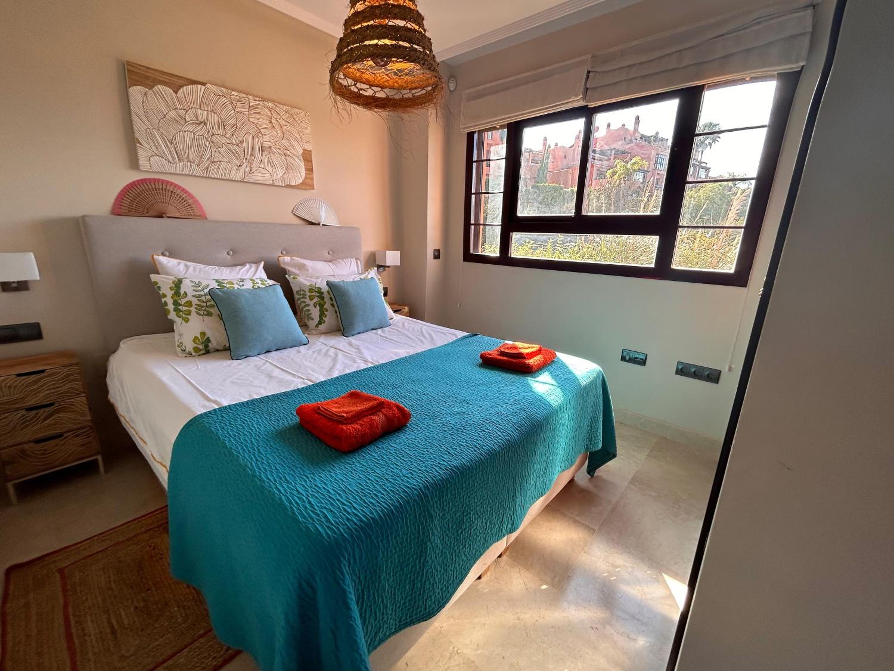 Apartamento de Dos Habitaciones con Terraza