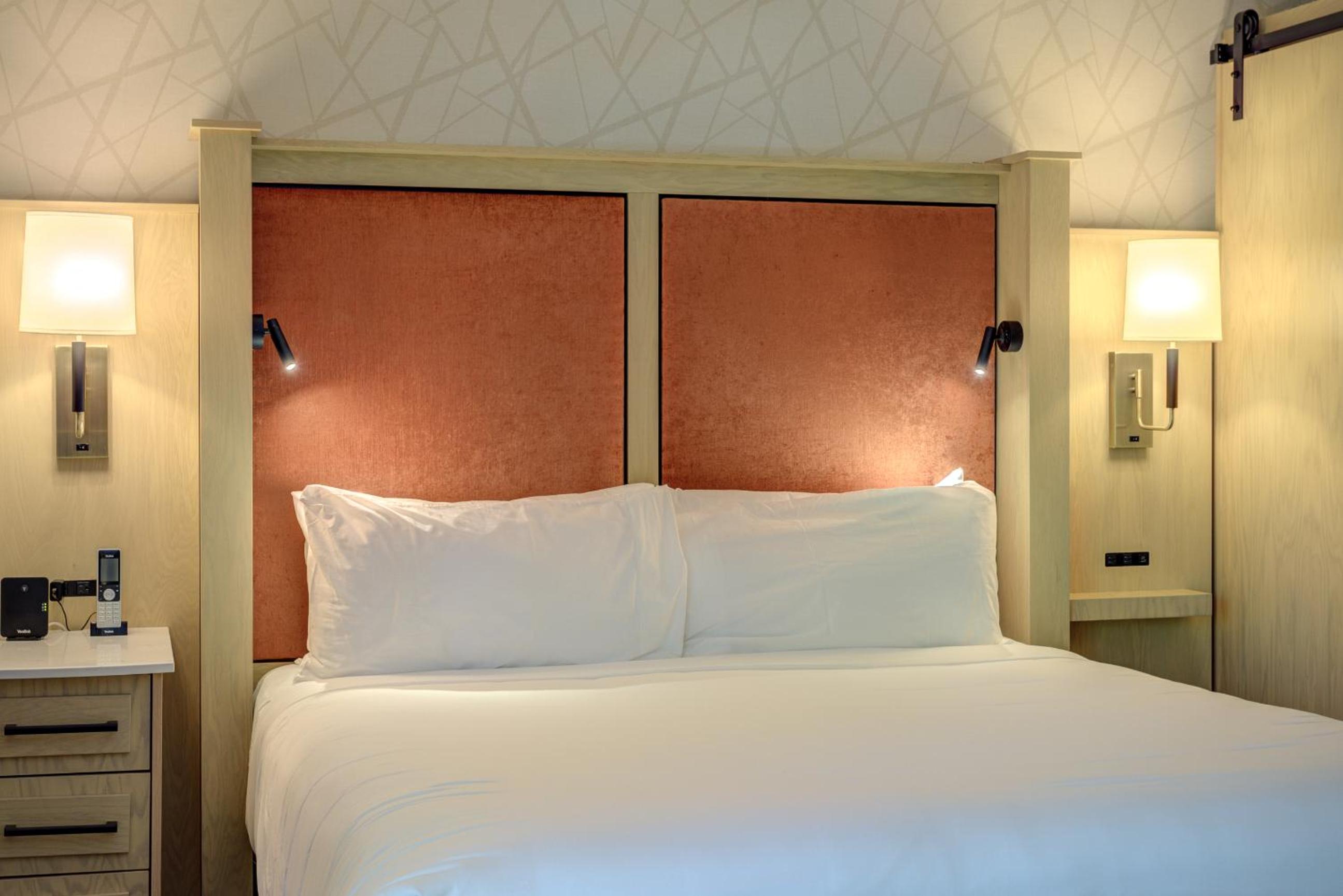 King Room with Garden View - Photo 1