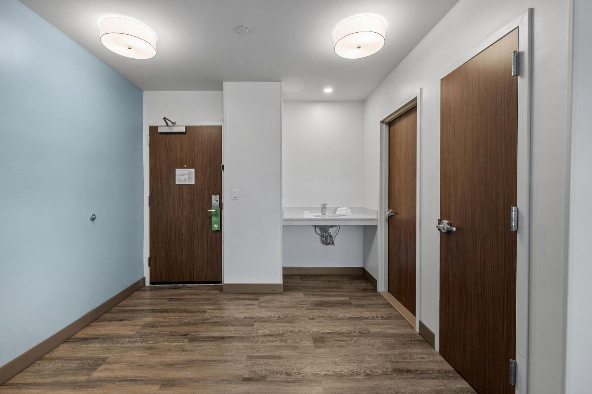 King Room - Disability Access
