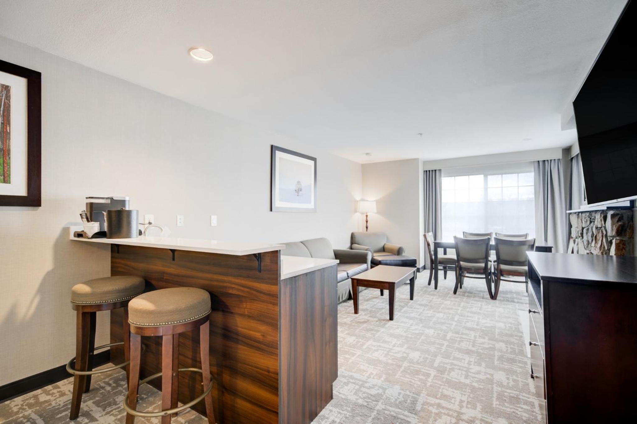 King Suite - Photo 1