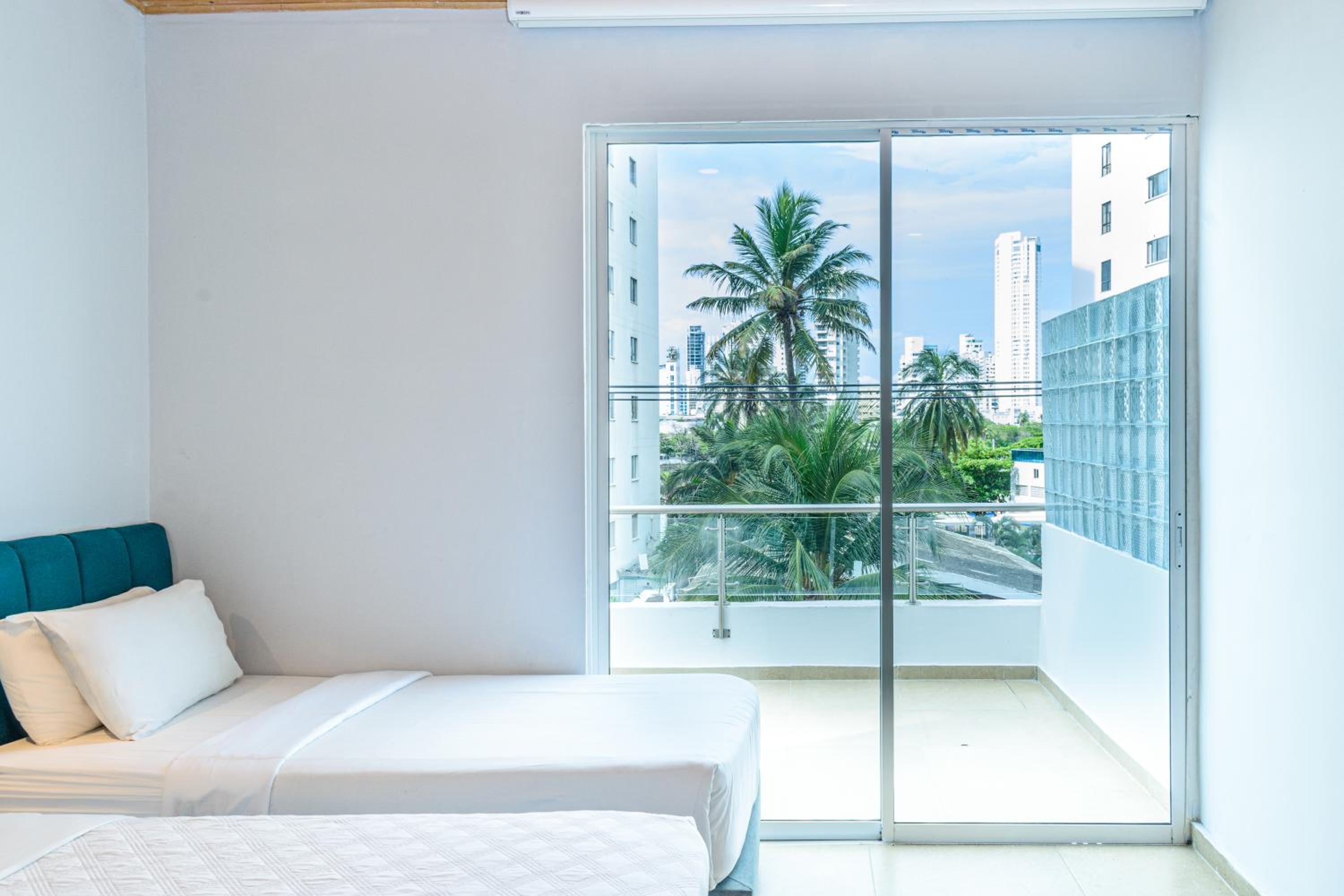 Triple Room with Balcony - Photo 4