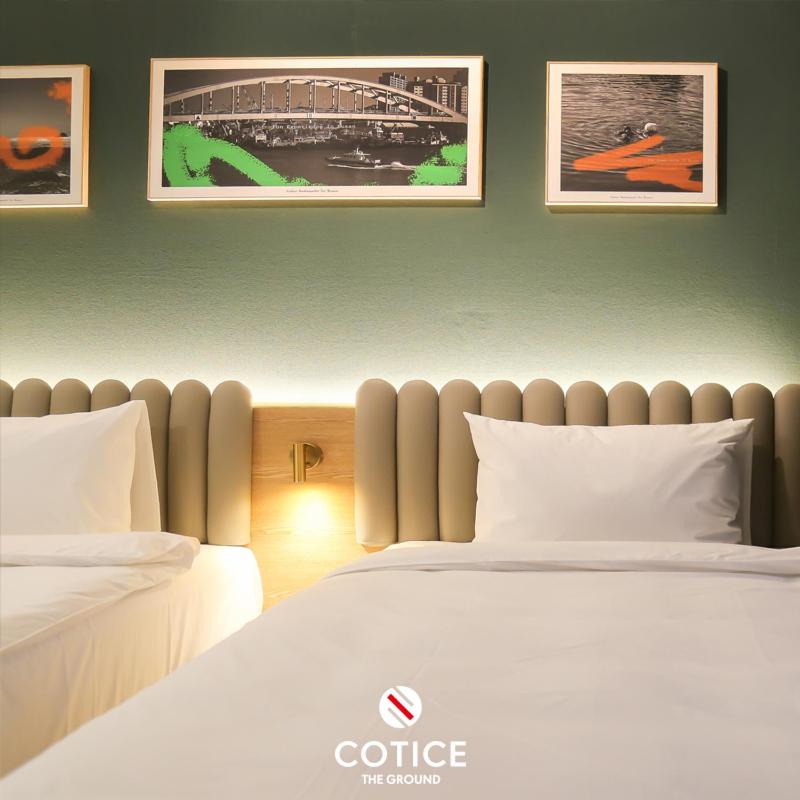 Standard Twin Room - Photo 7