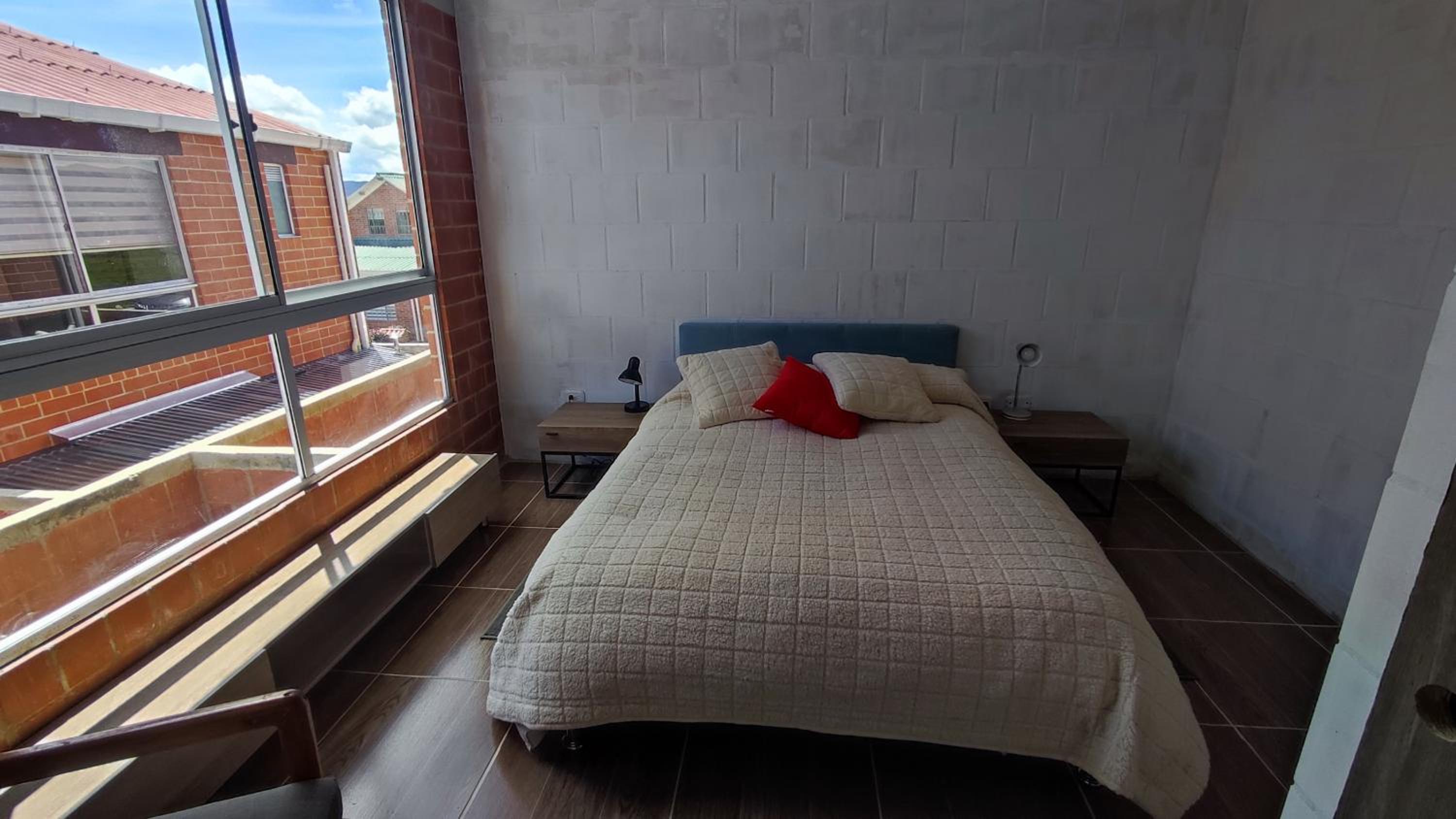 Three-Bedroom House photo 2