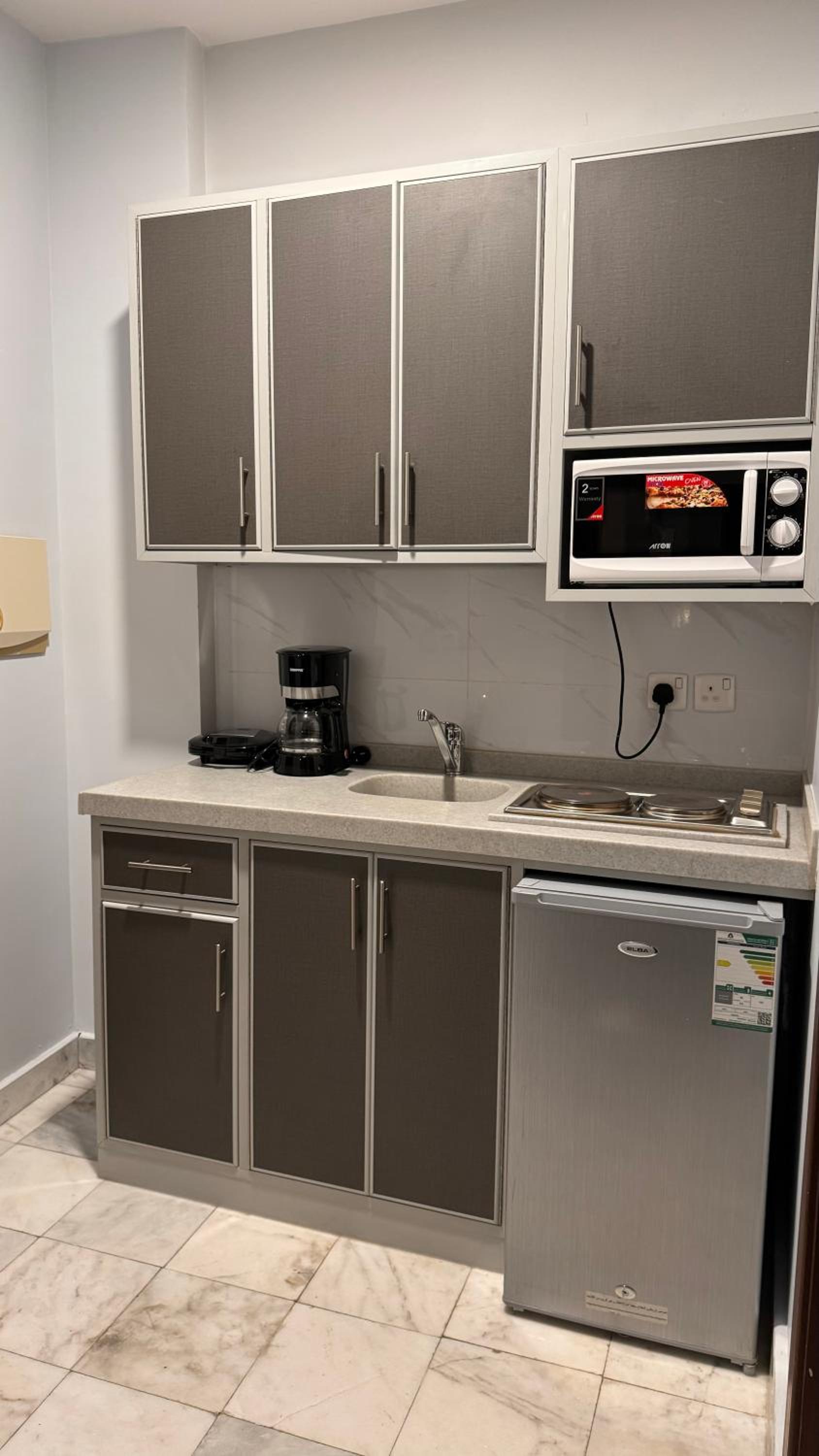 Standard Twin Room - Photo 16