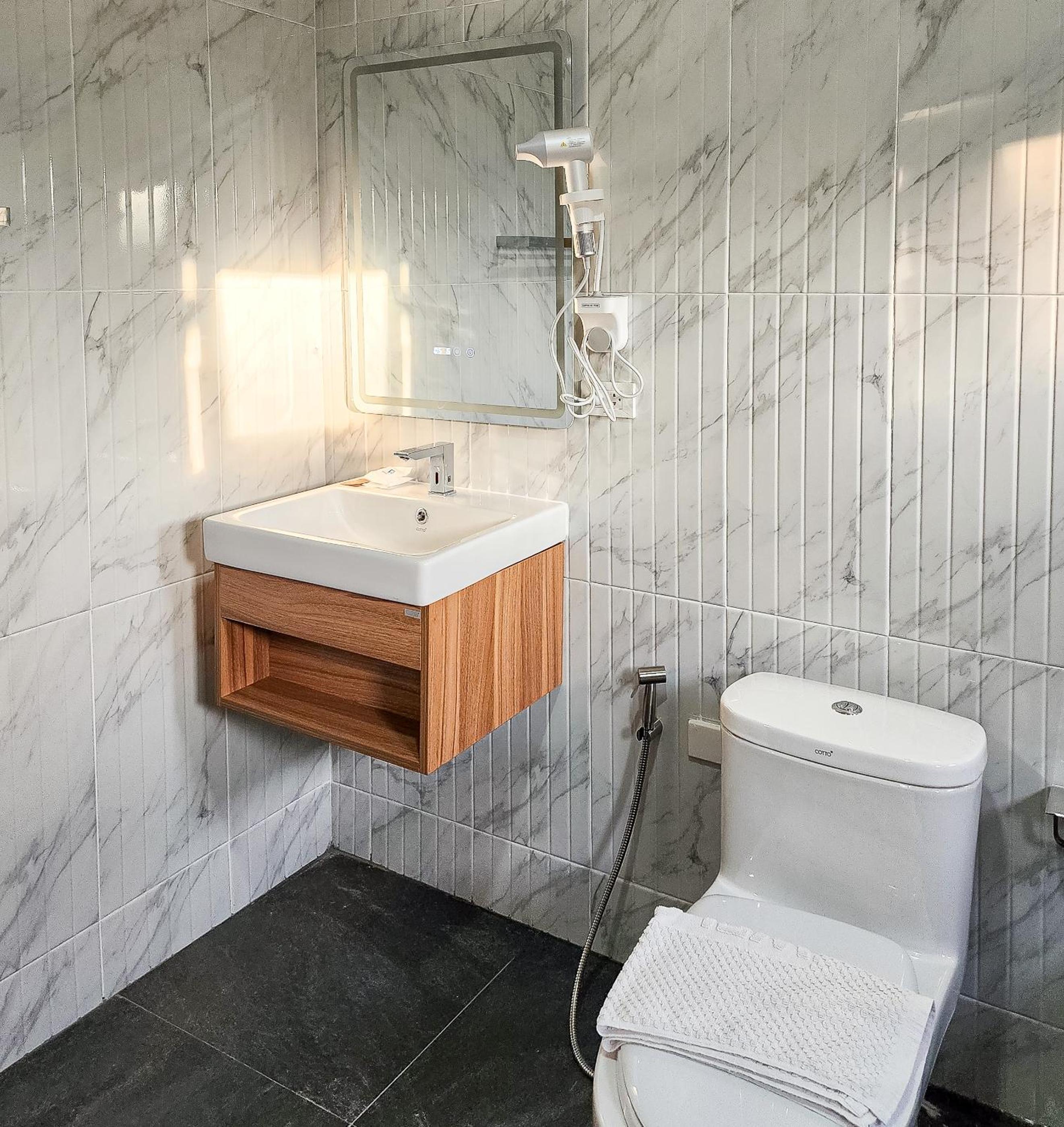 Deluxe Double Room with Bath