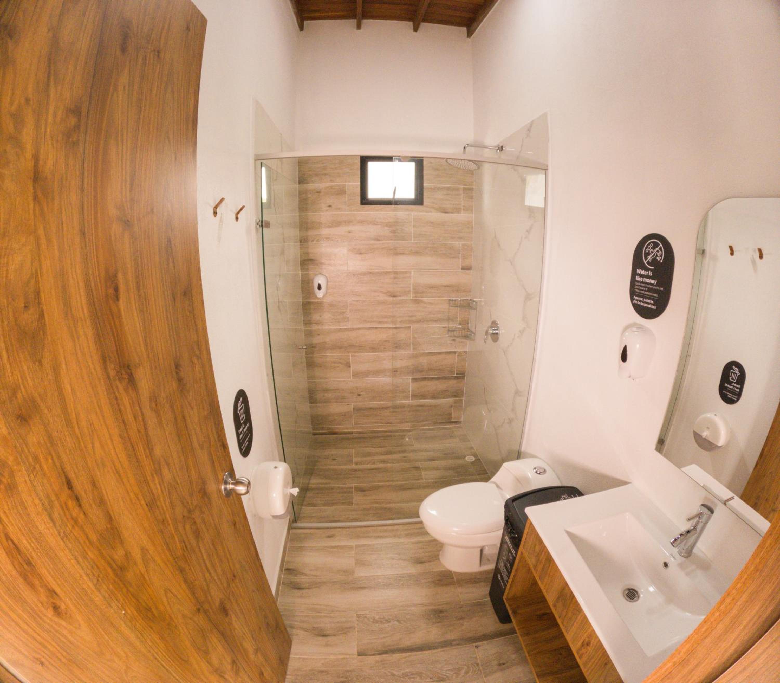 Family Room with Private Bathroom photo 1
