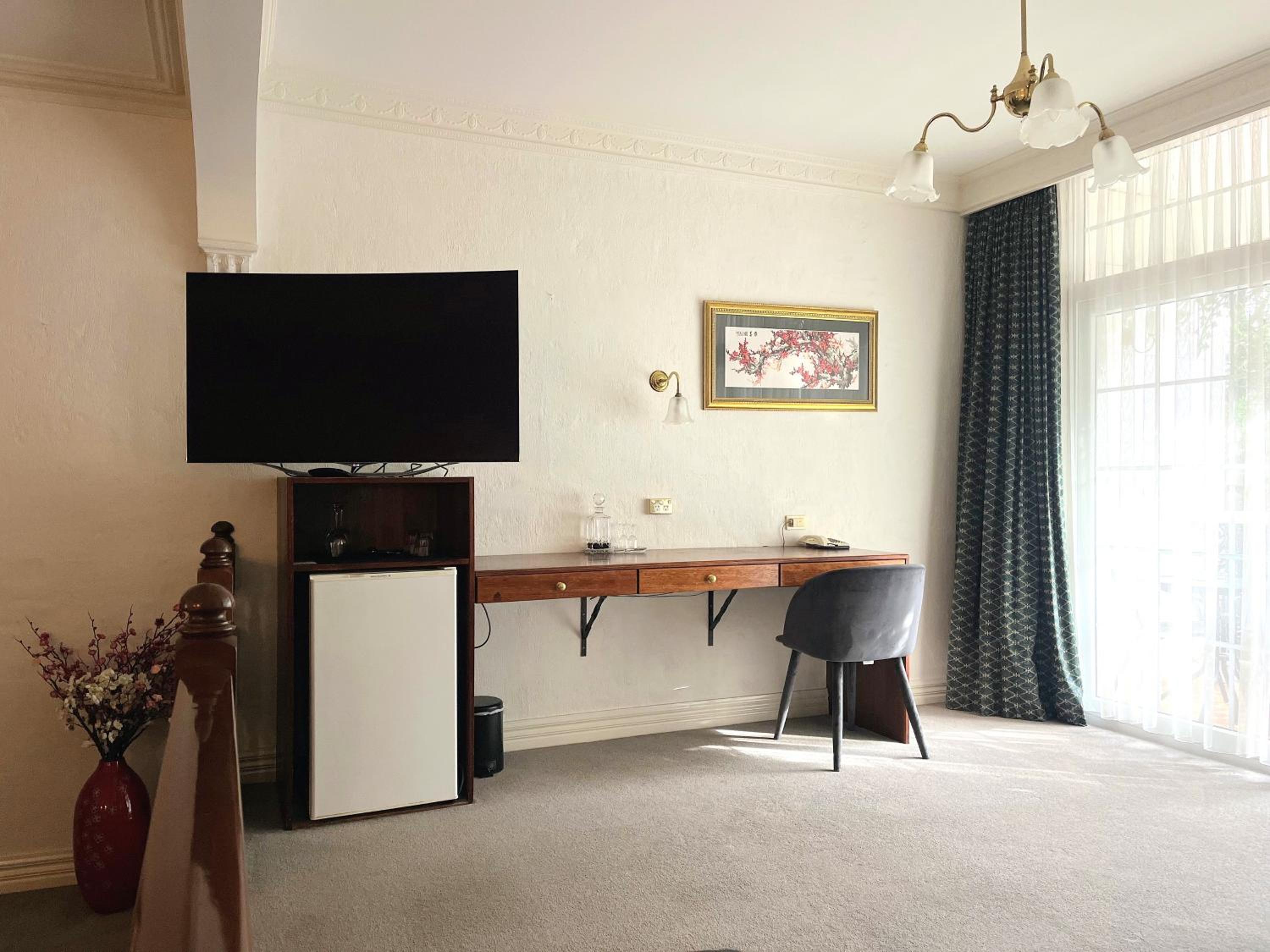 Executive Spa Suite - Photo 6