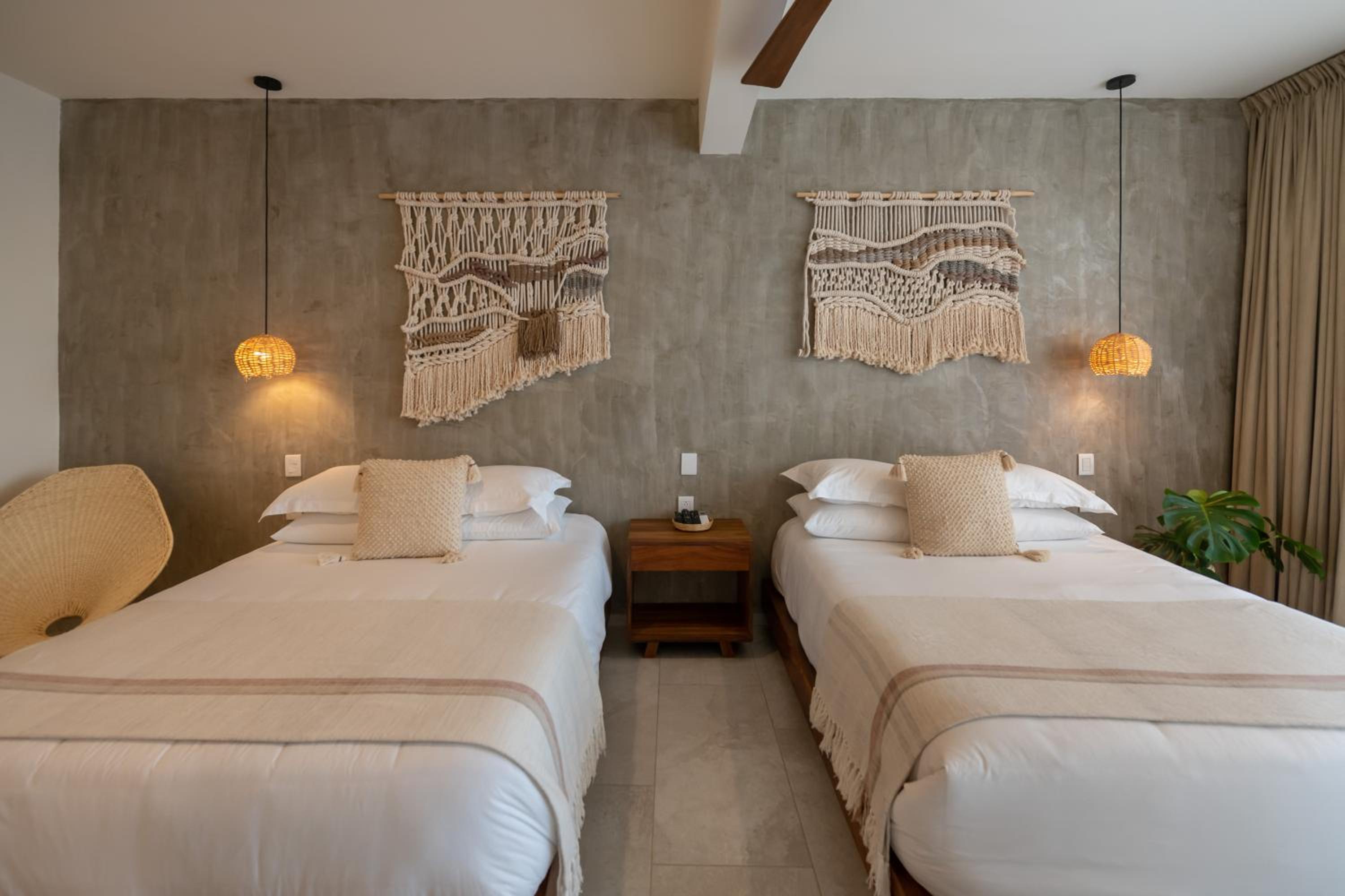 Twin Room with Pool View photo 2