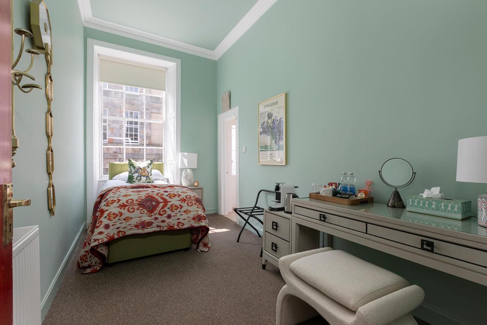 Superior Single Room - Photo 11