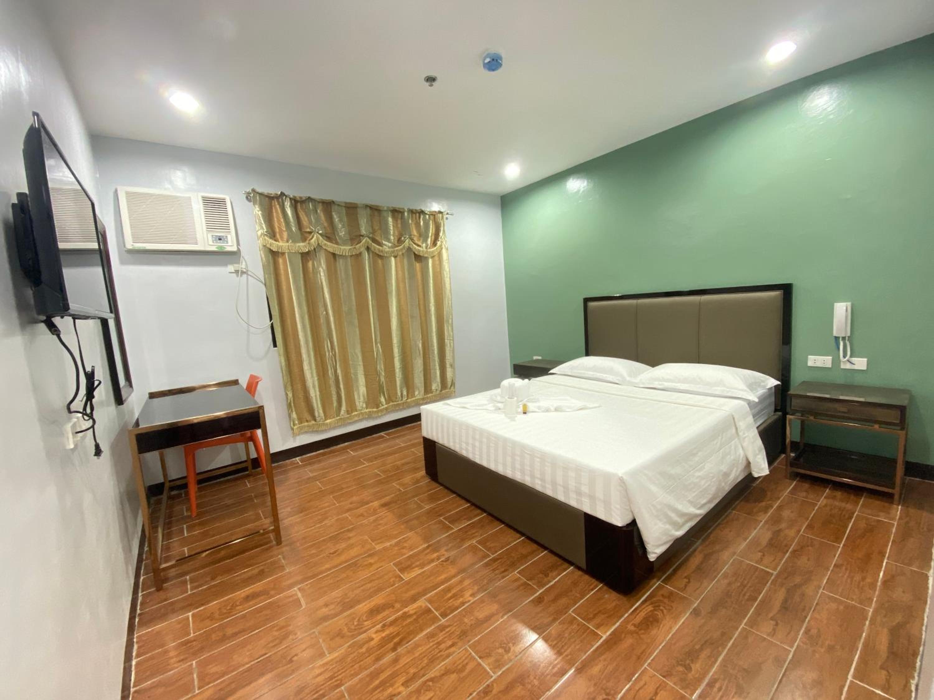 Deluxe Double Room - Photo 1