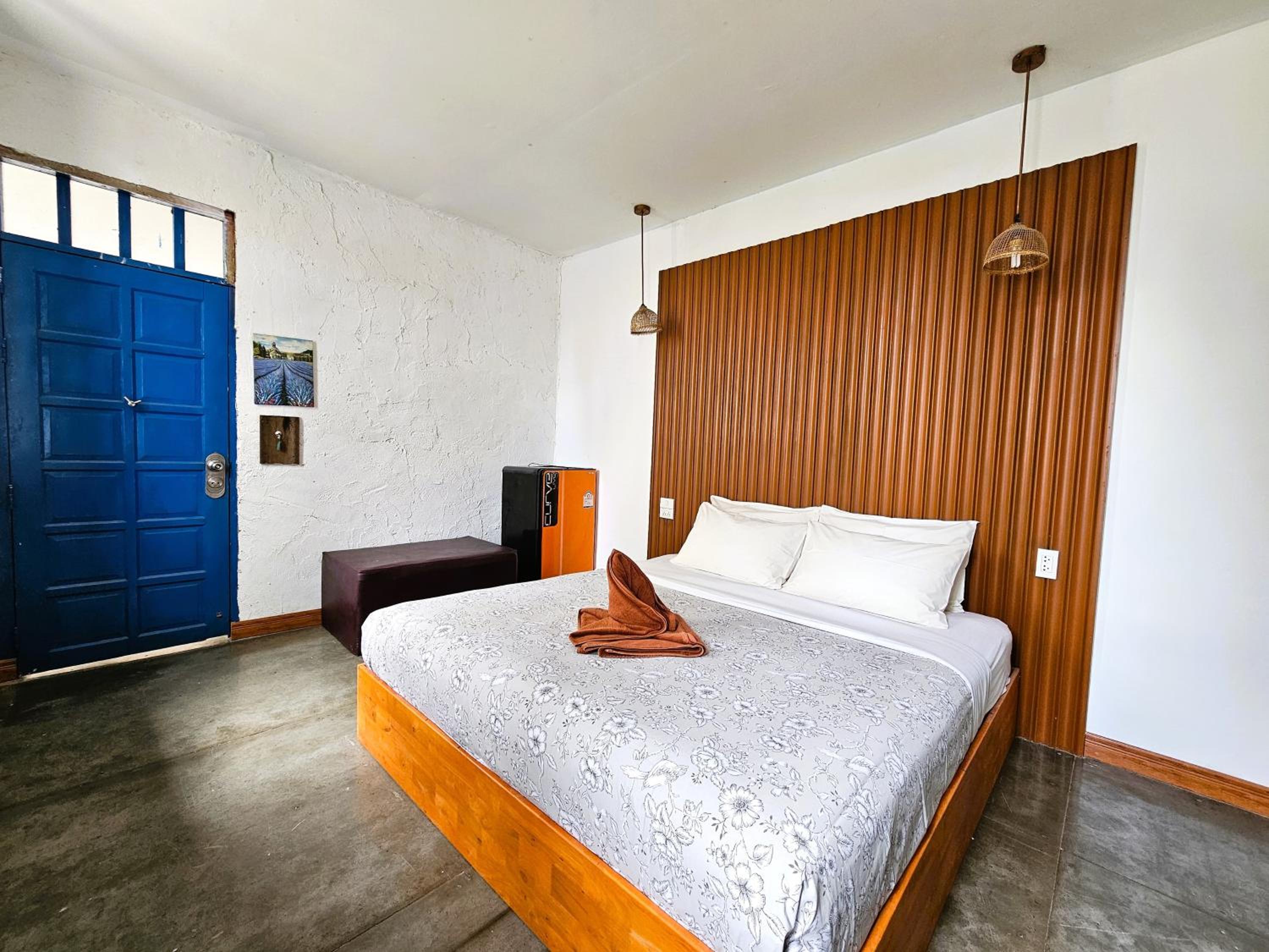 Standard Double Room - Photo 3