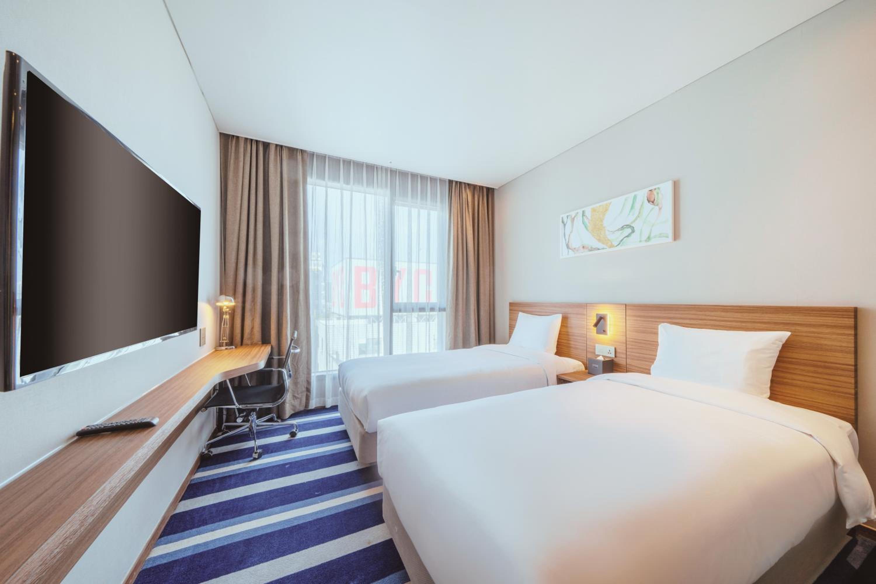 Standard Twin Room - Photo 1