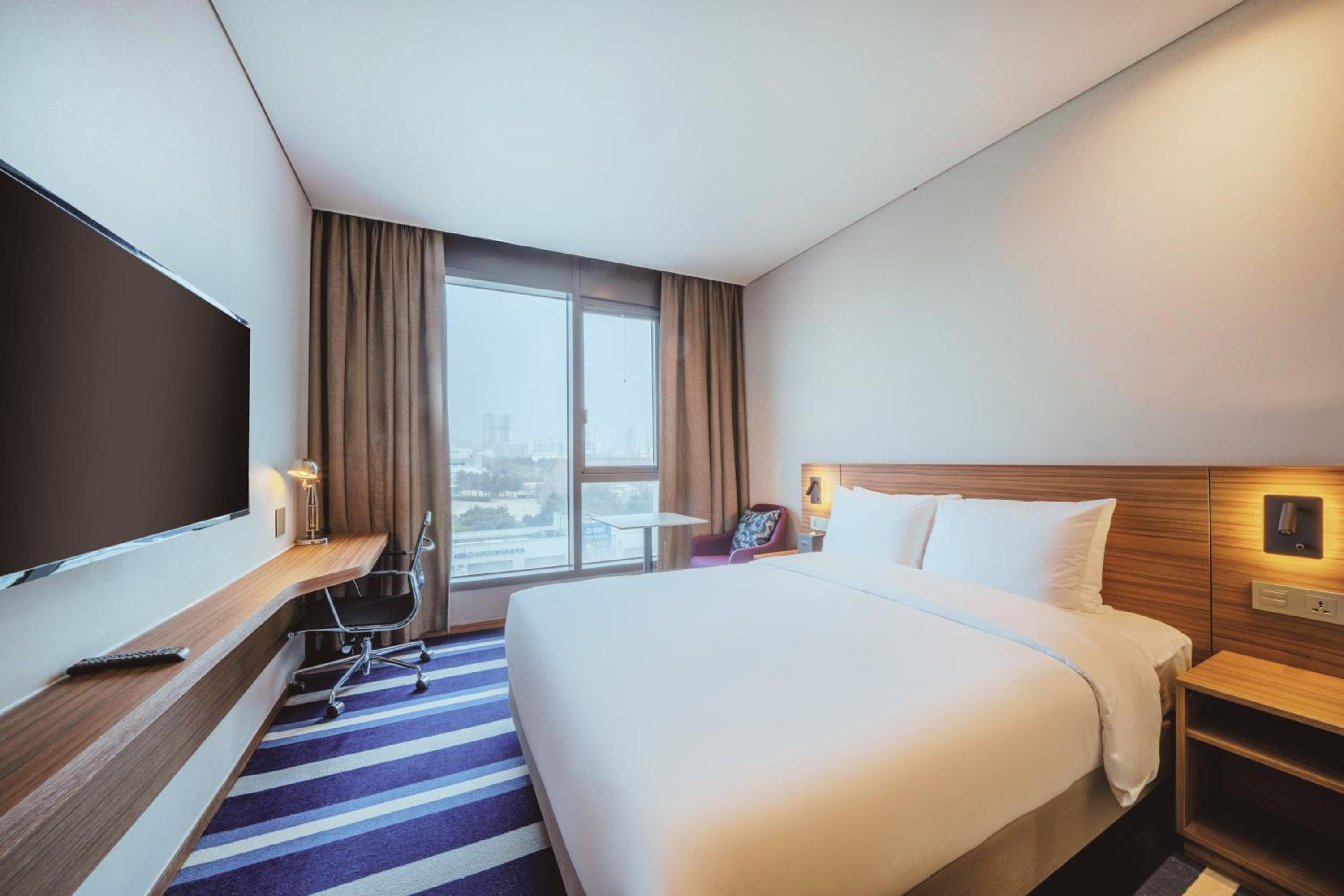 Standard Double Room - Photo 9