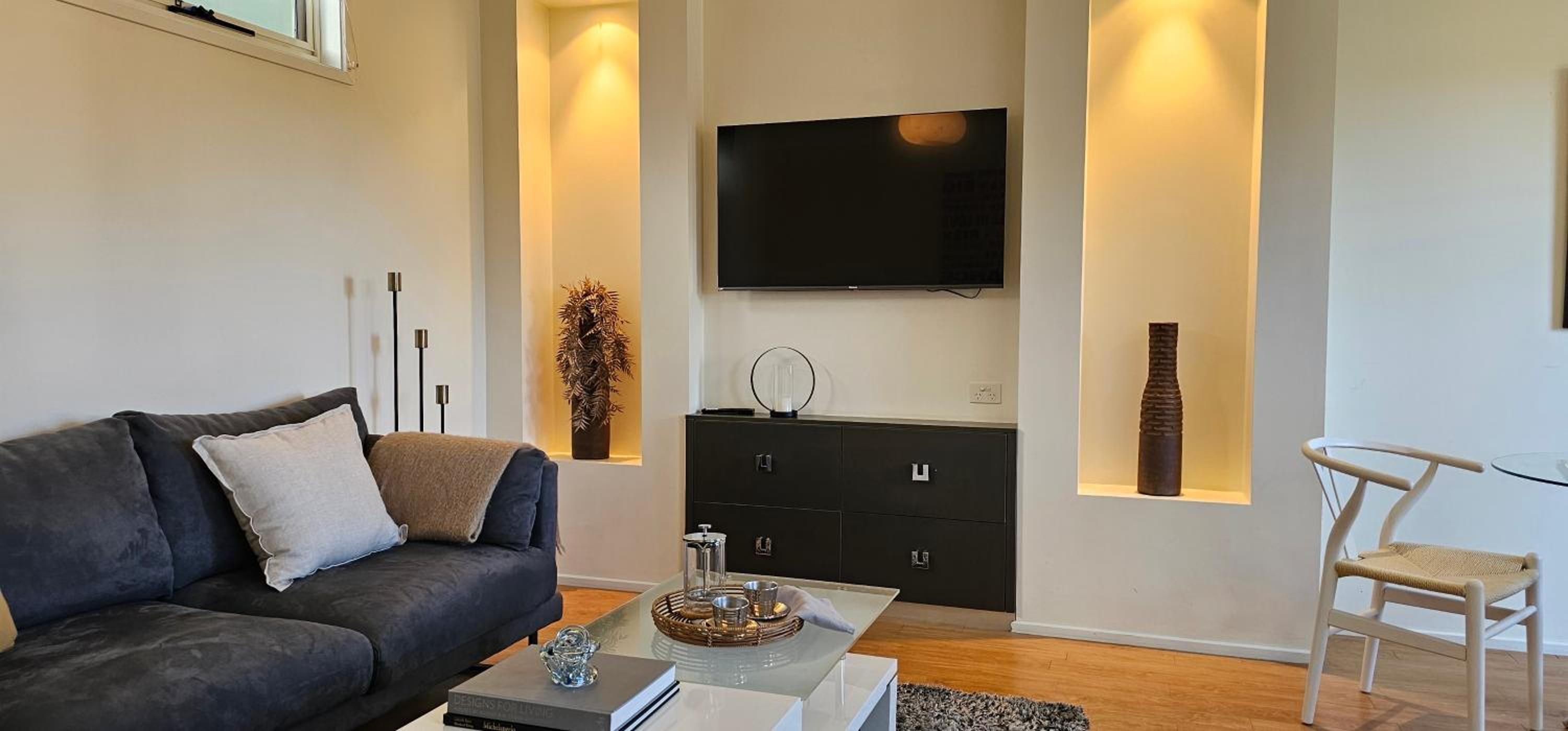 One-Bedroom Apartment photo 3