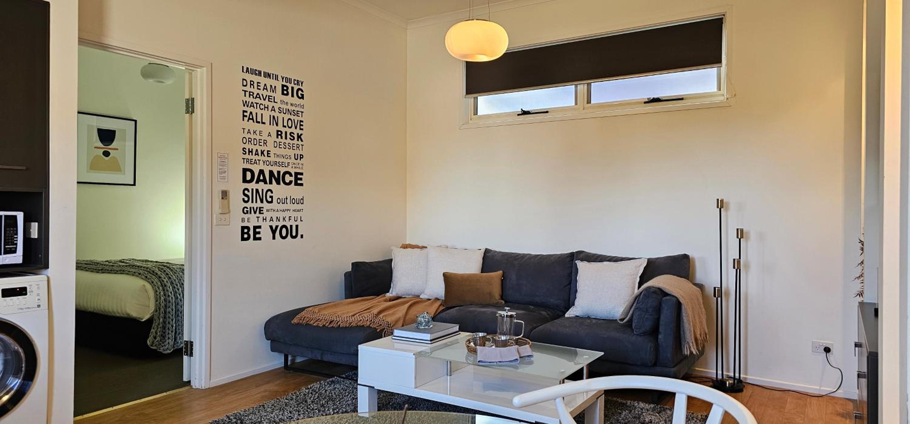 One-Bedroom Apartment photo 1