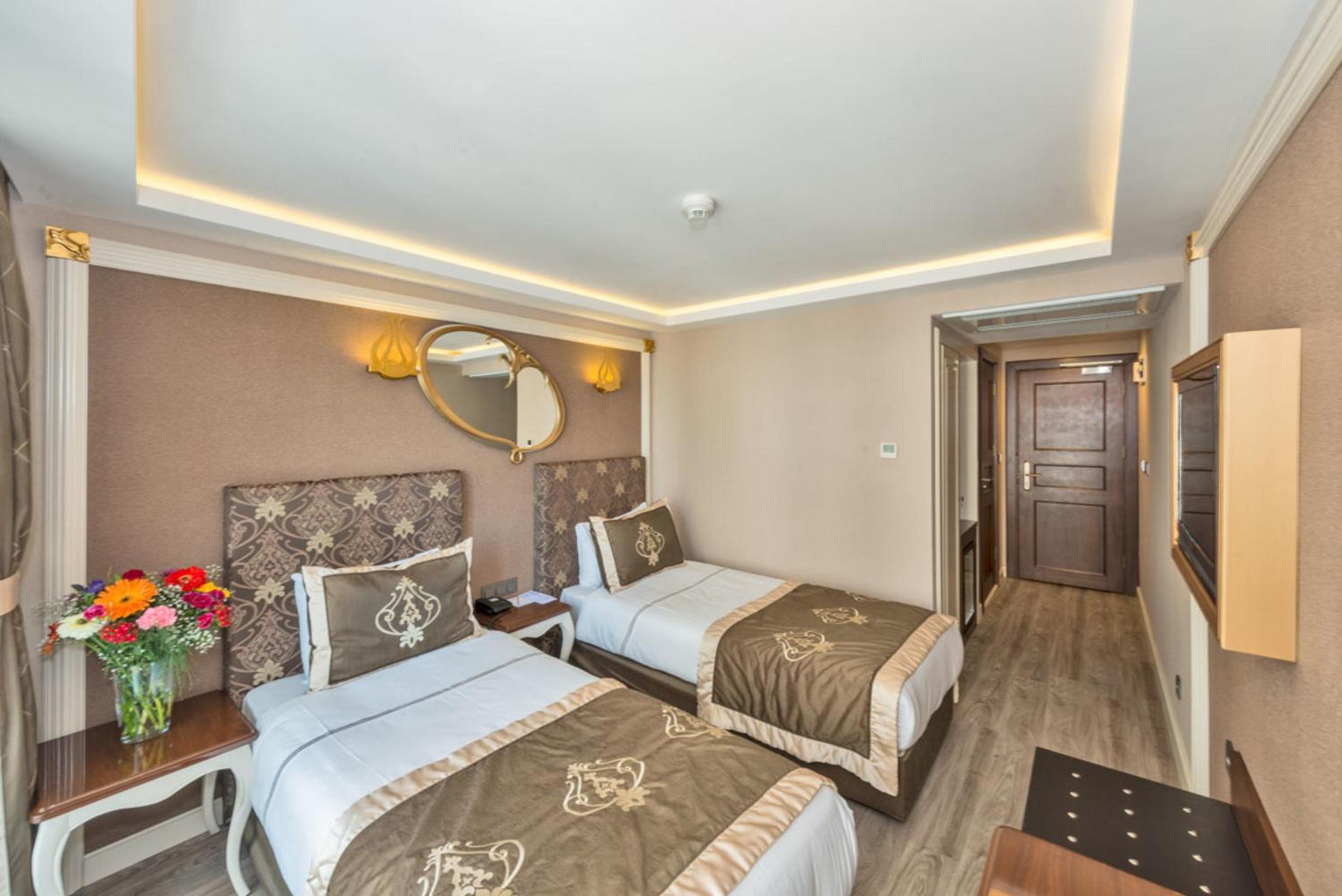 Standard Triple Room photo 2