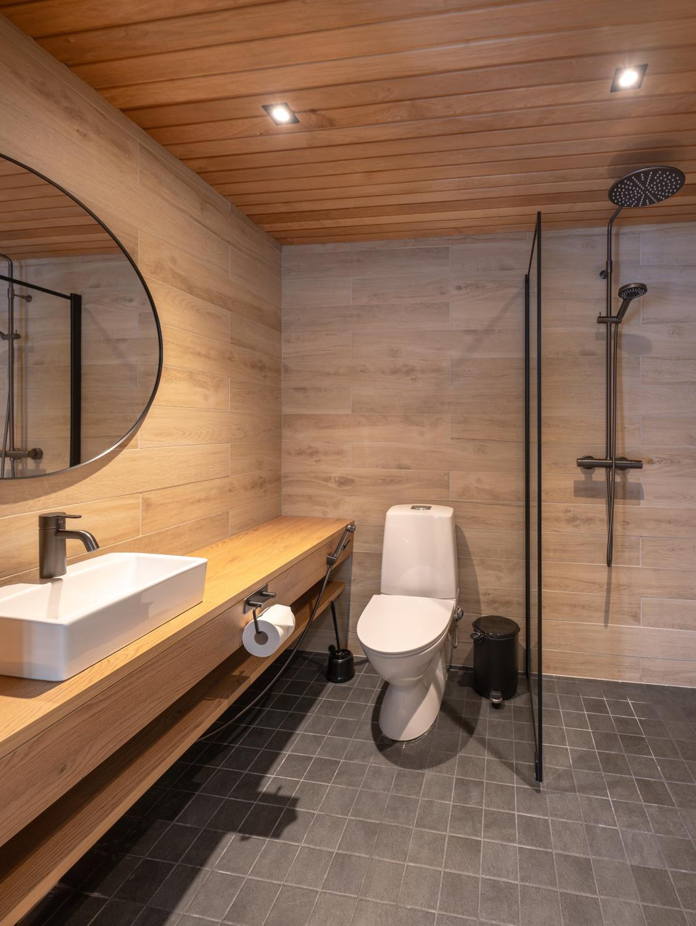 Deluxe Double or Twin Room - Photo 6