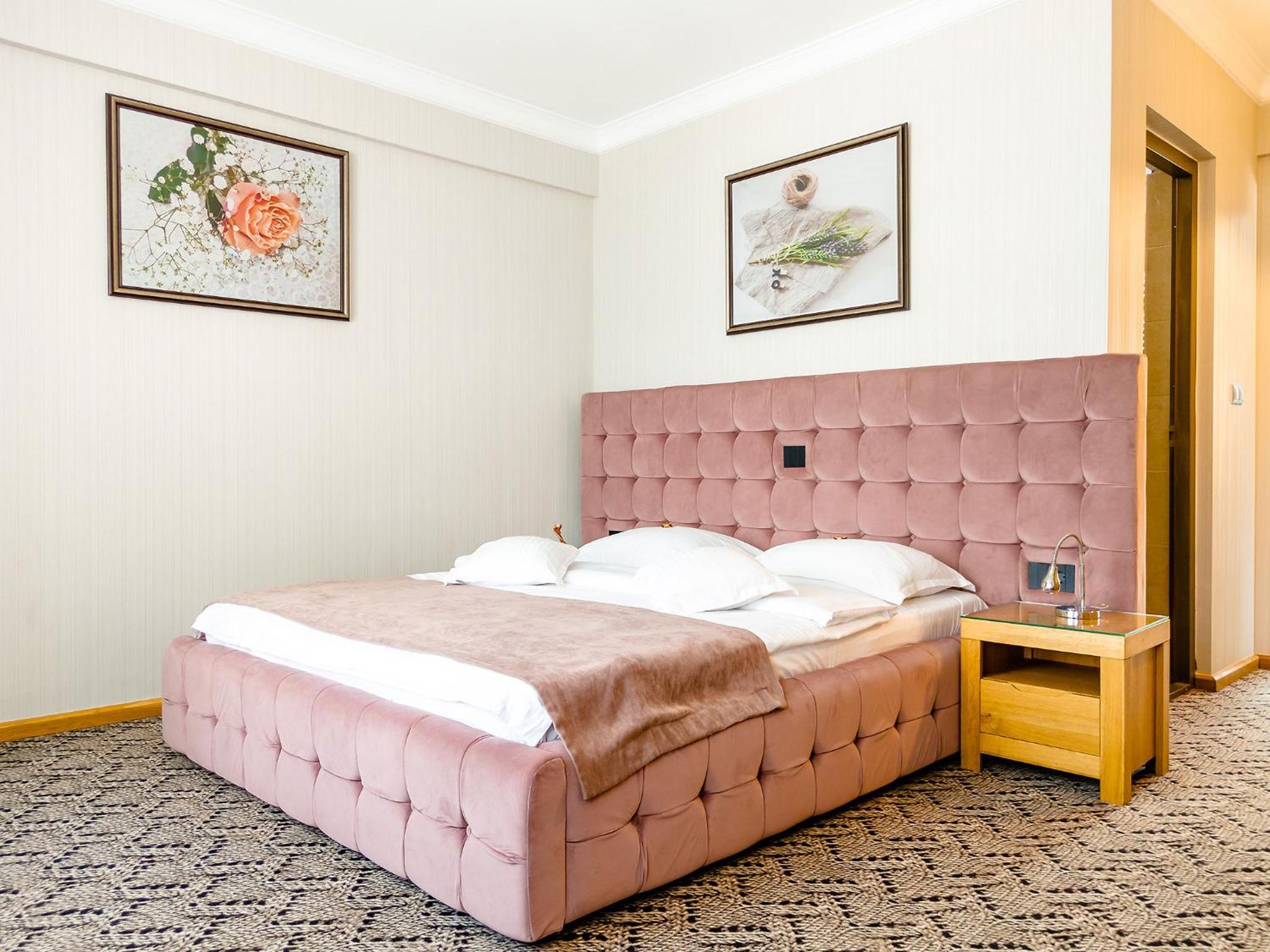 Double Room with Lake View photo 1