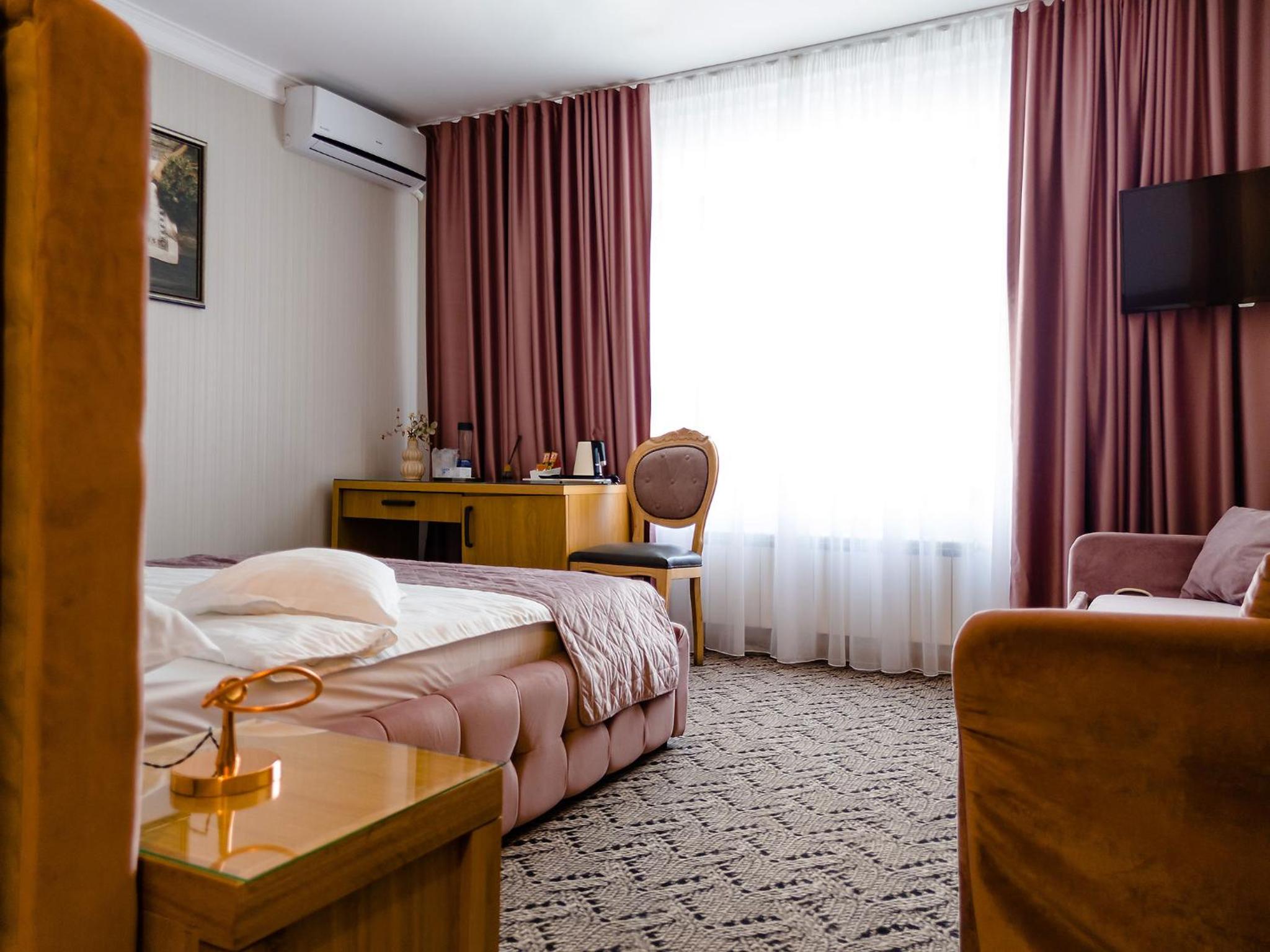 Double Room with Lake View photo 3