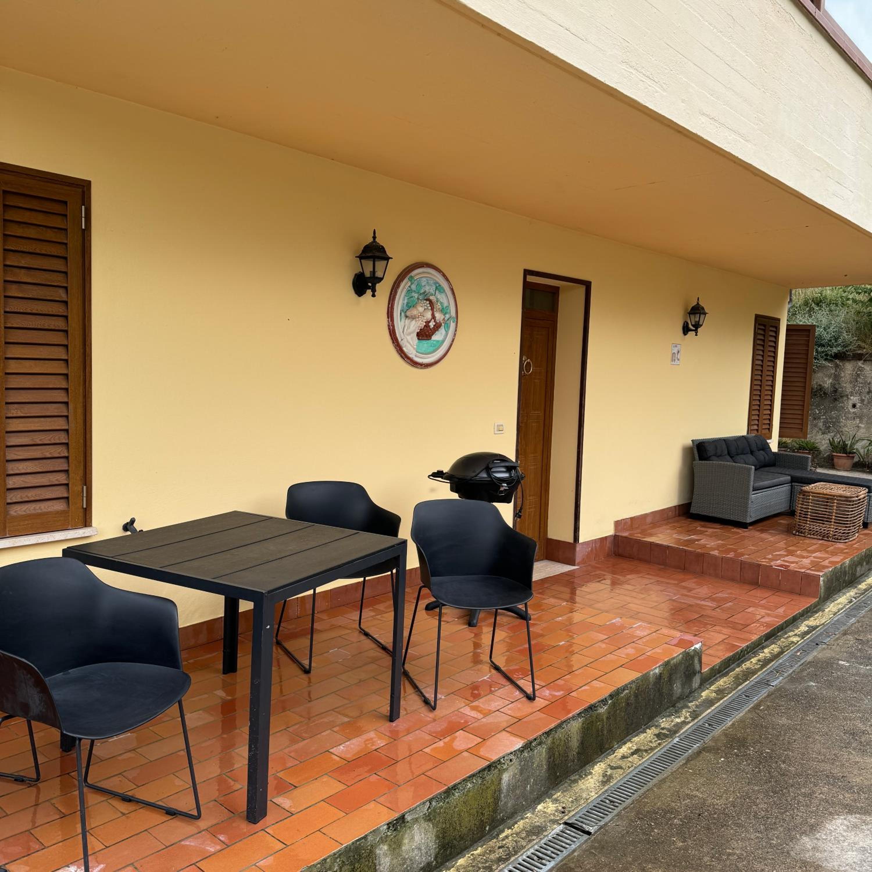 Two-Bedroom Apartment with Terrace photo 2