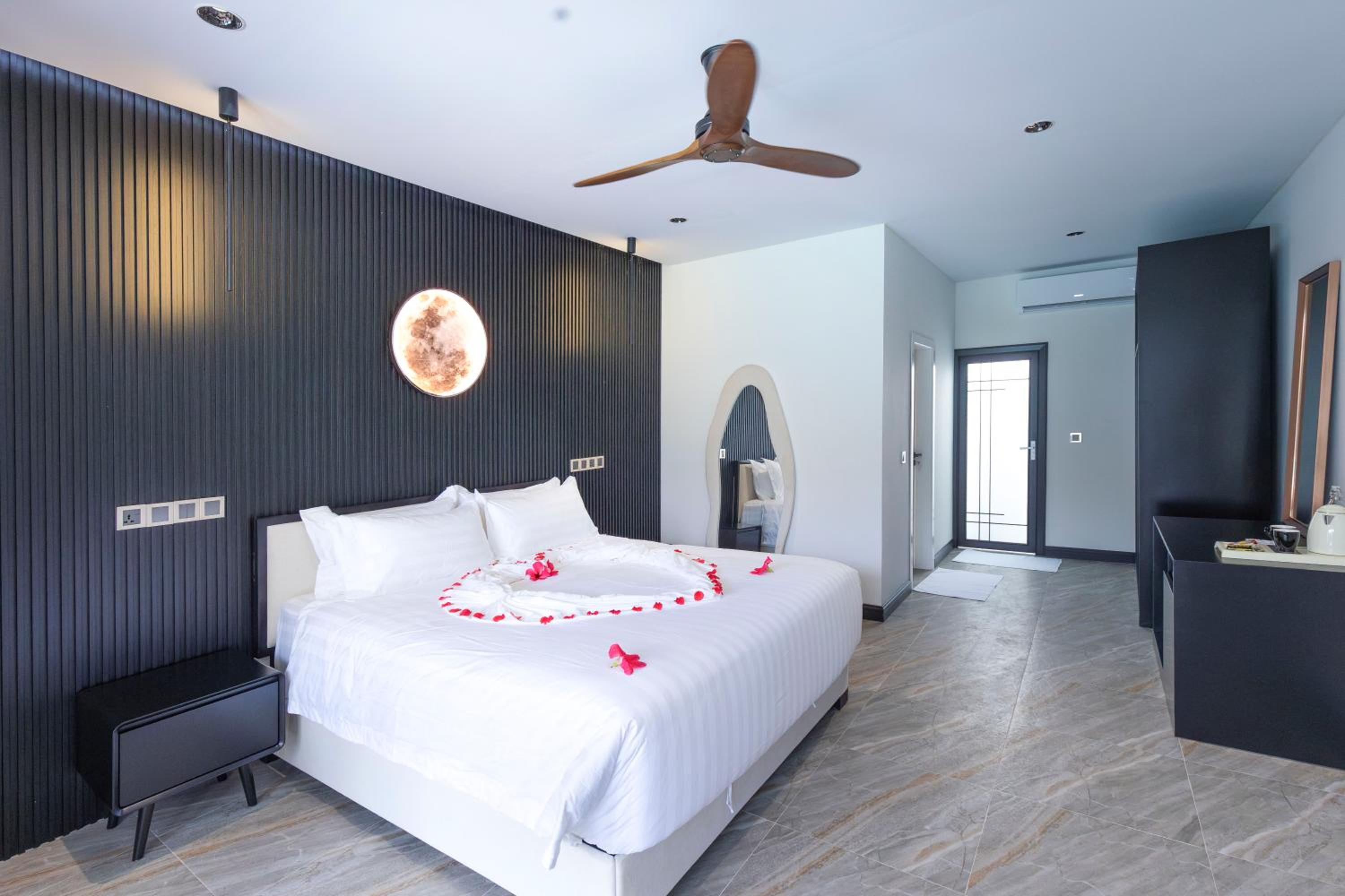 Double Room with Pool View