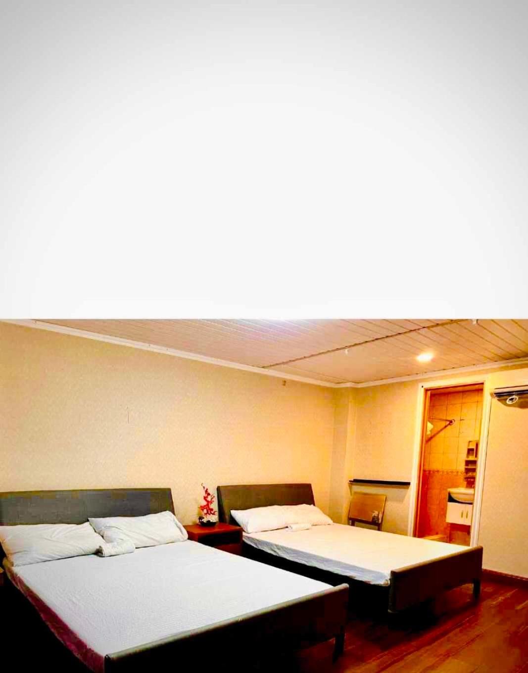 Quadruple Room - Photo 5