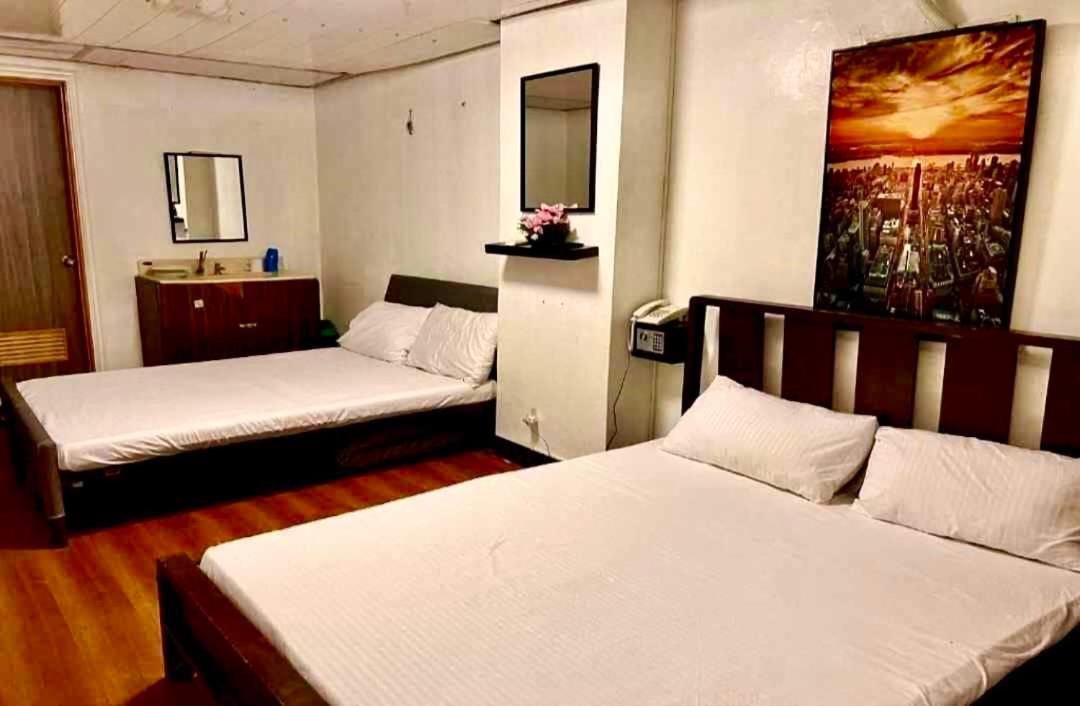 Quadruple Room - Photo 4