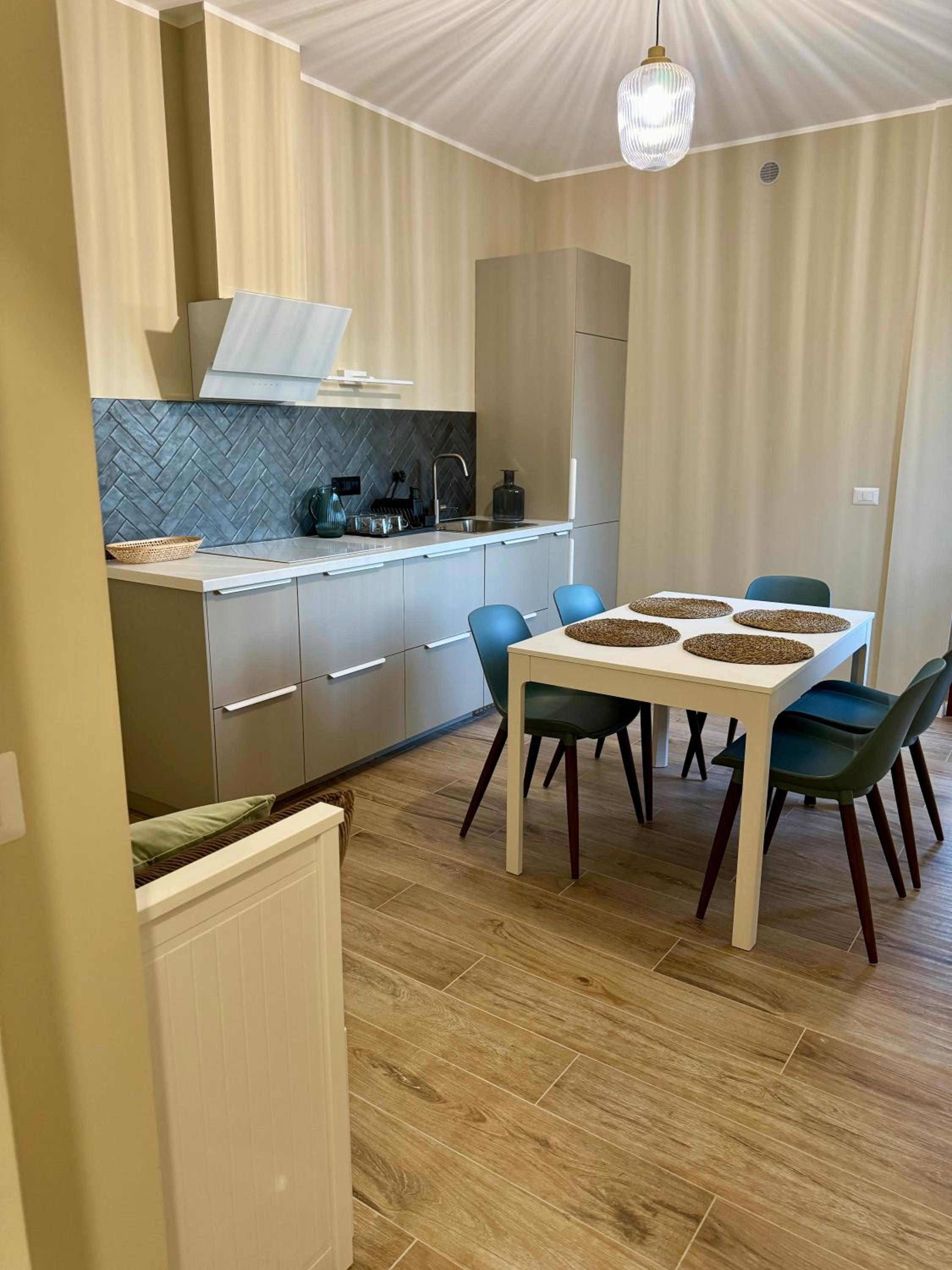 Family Two-Bedroom Apartment with View photo 2