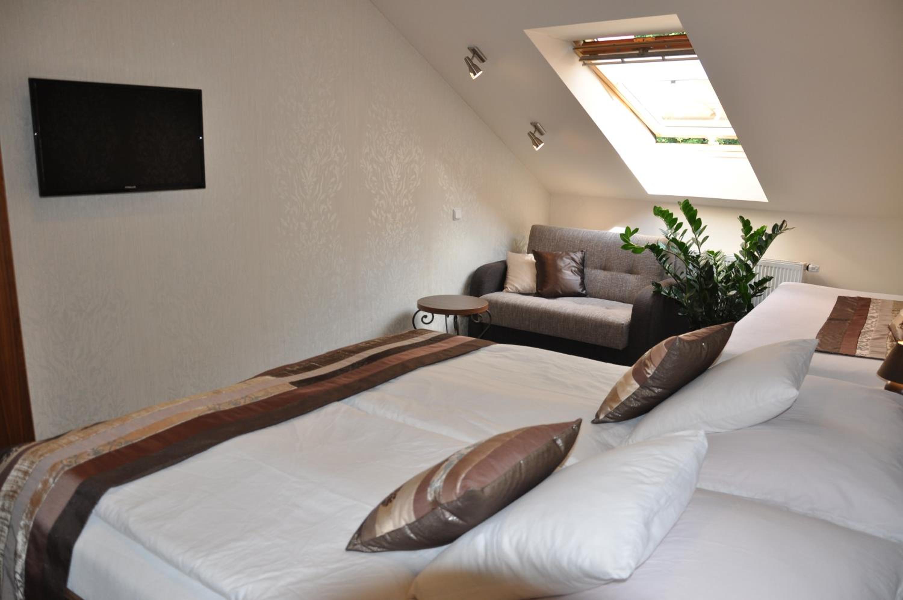 Apartment - Photo 34