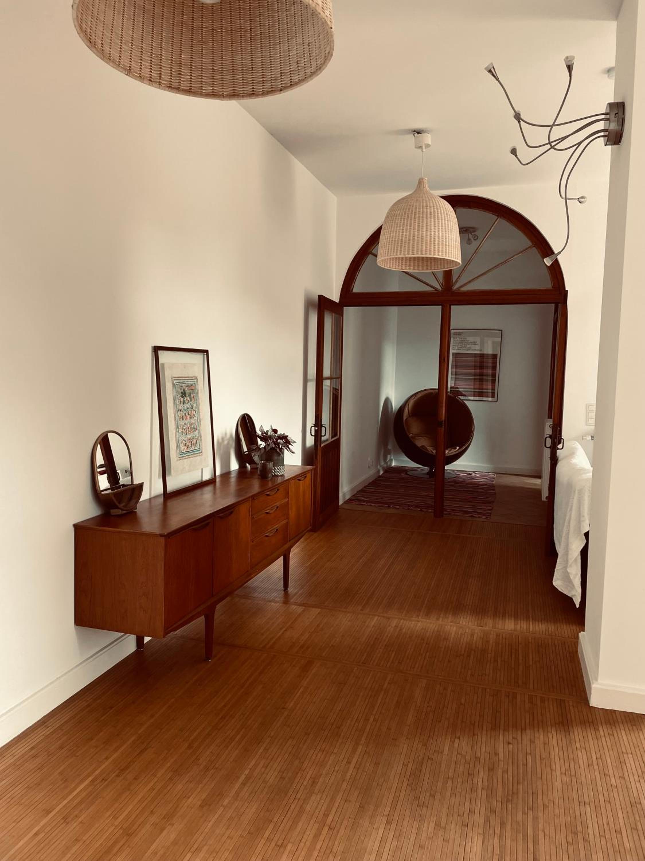 One-Bedroom Apartment photo 3