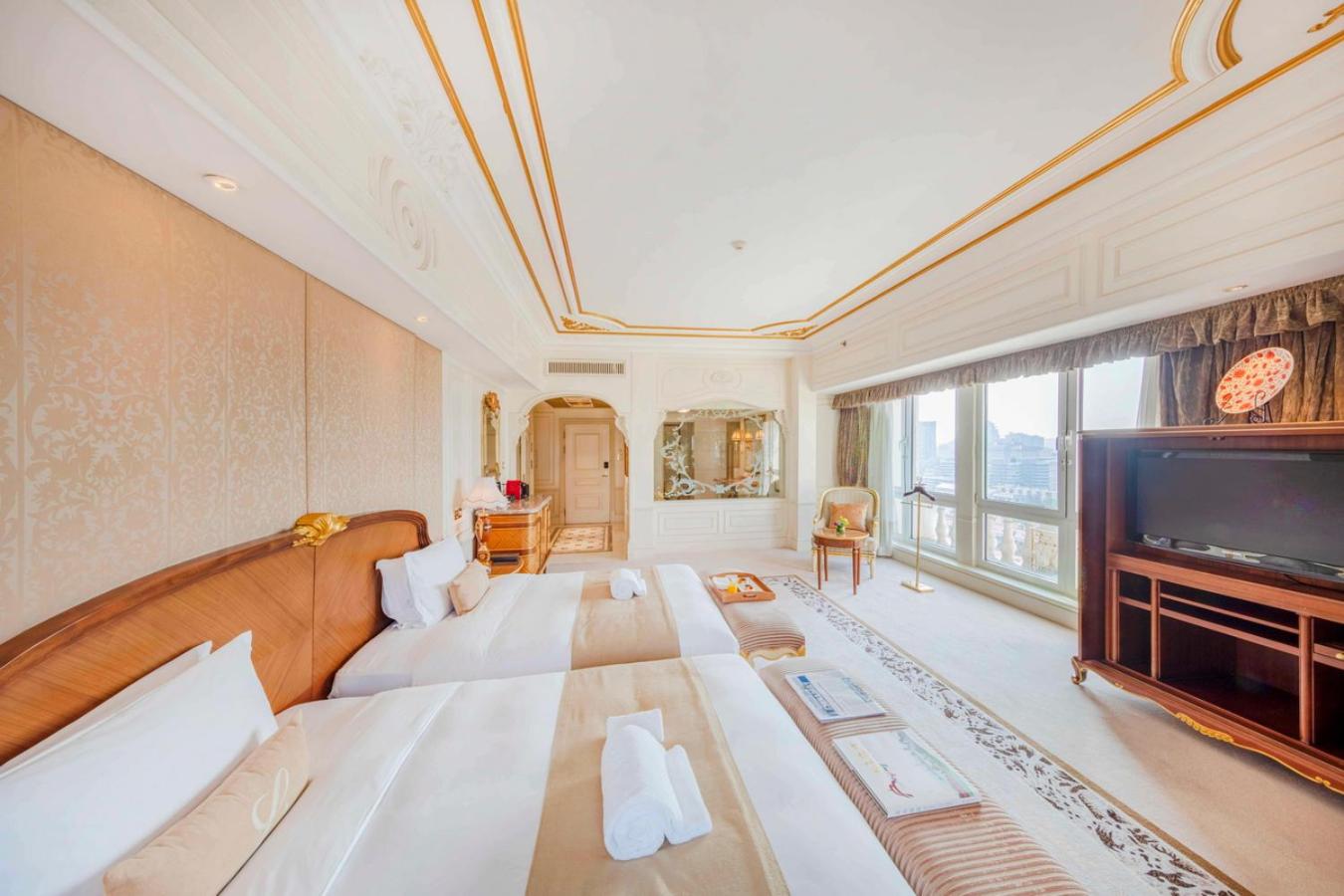 Premier Family Room