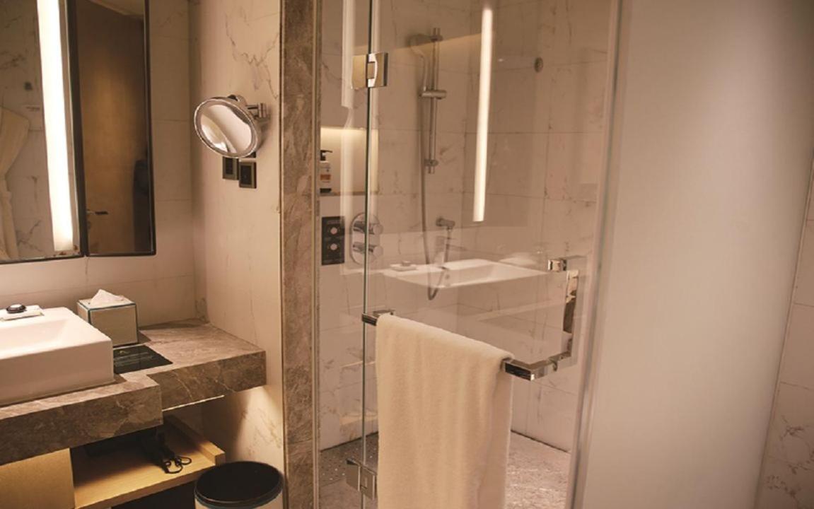 Superior King Room photo 2